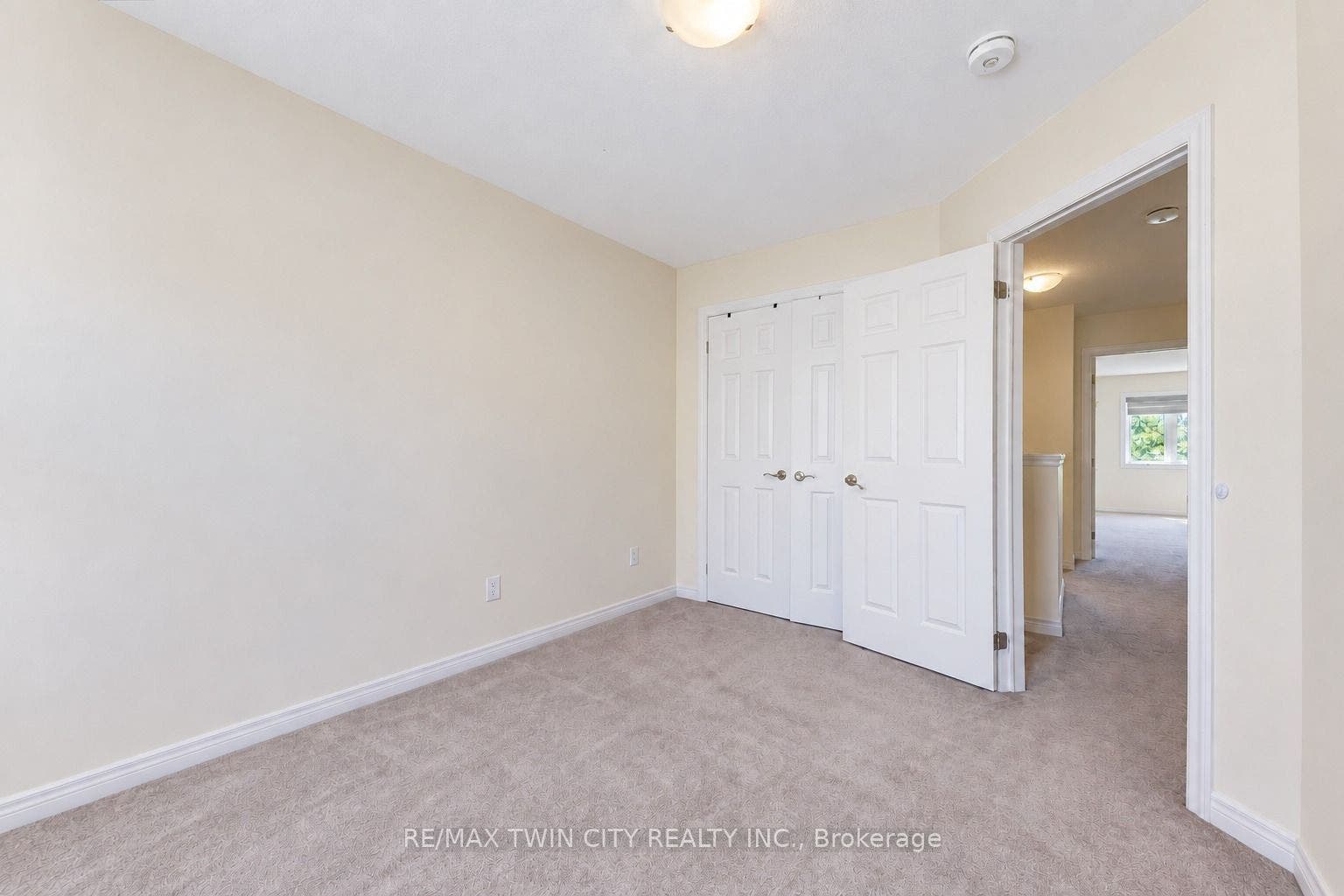 755 Linden Dr Unit 37 Drive, Cambridge, Waterloo ON N3H 0E4