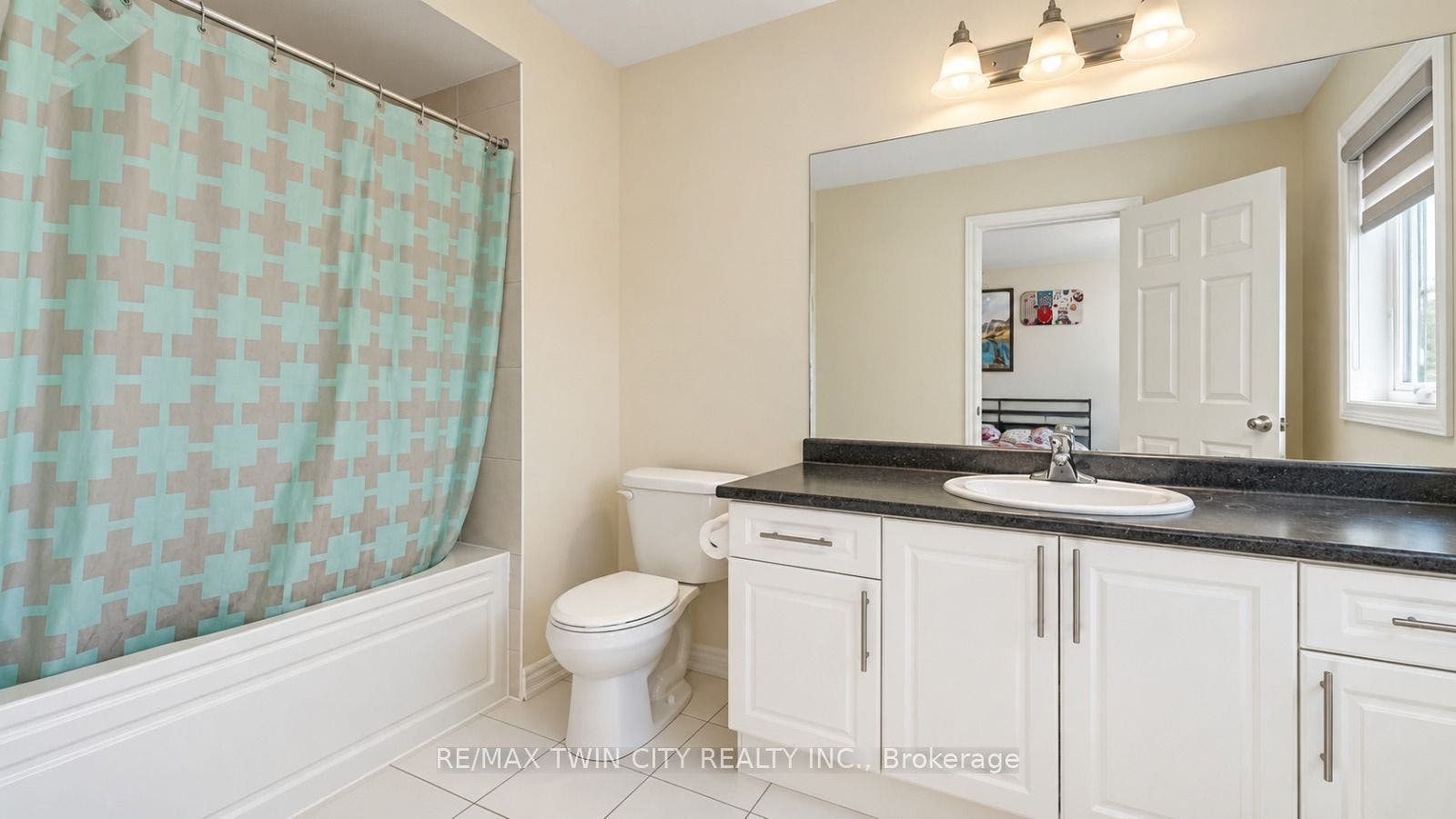 755 Linden Dr Unit 37 Drive, Cambridge, Waterloo ON N3H 0E4