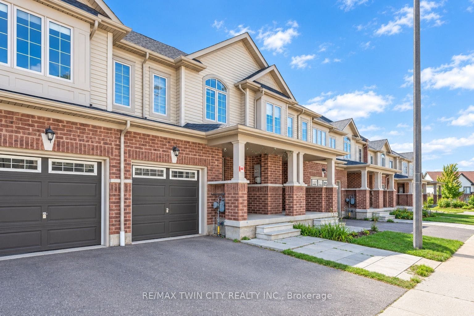 755 Linden Dr Unit 37 Drive, Cambridge, Waterloo ON N3H 0E4