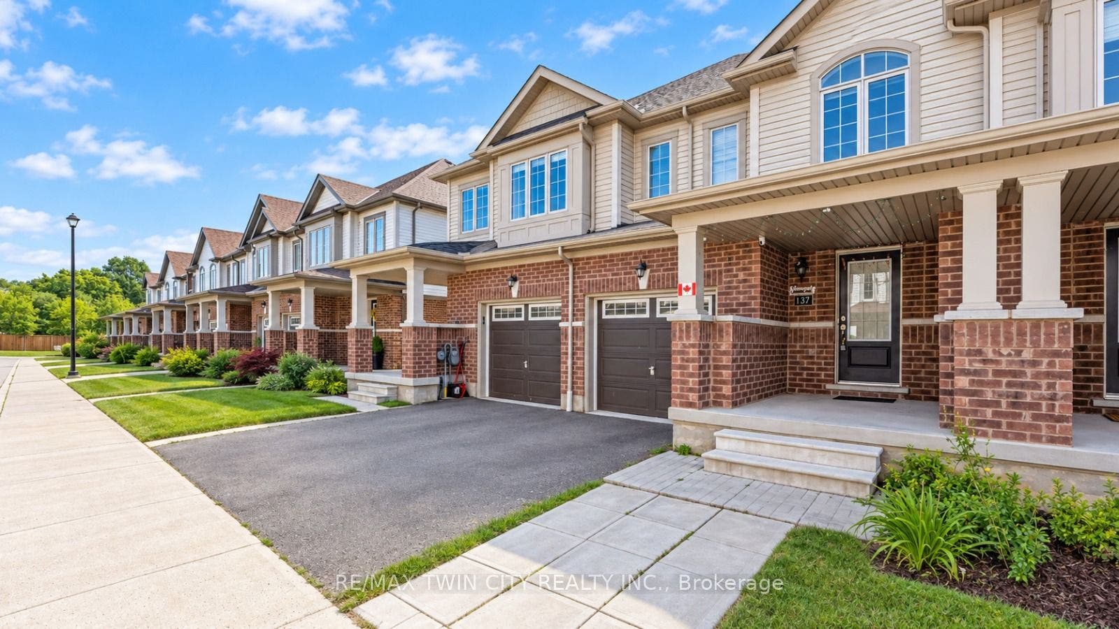 755 Linden Dr Unit 37 Drive, Cambridge, Waterloo ON N3H 0E4