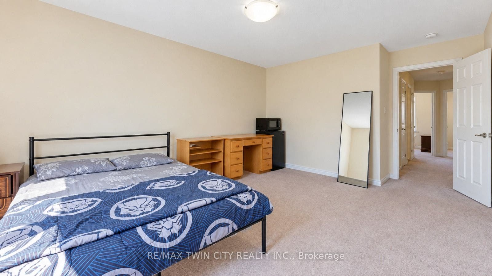 755 Linden Dr Unit 37 Drive, Cambridge, Waterloo ON N3H 0E4