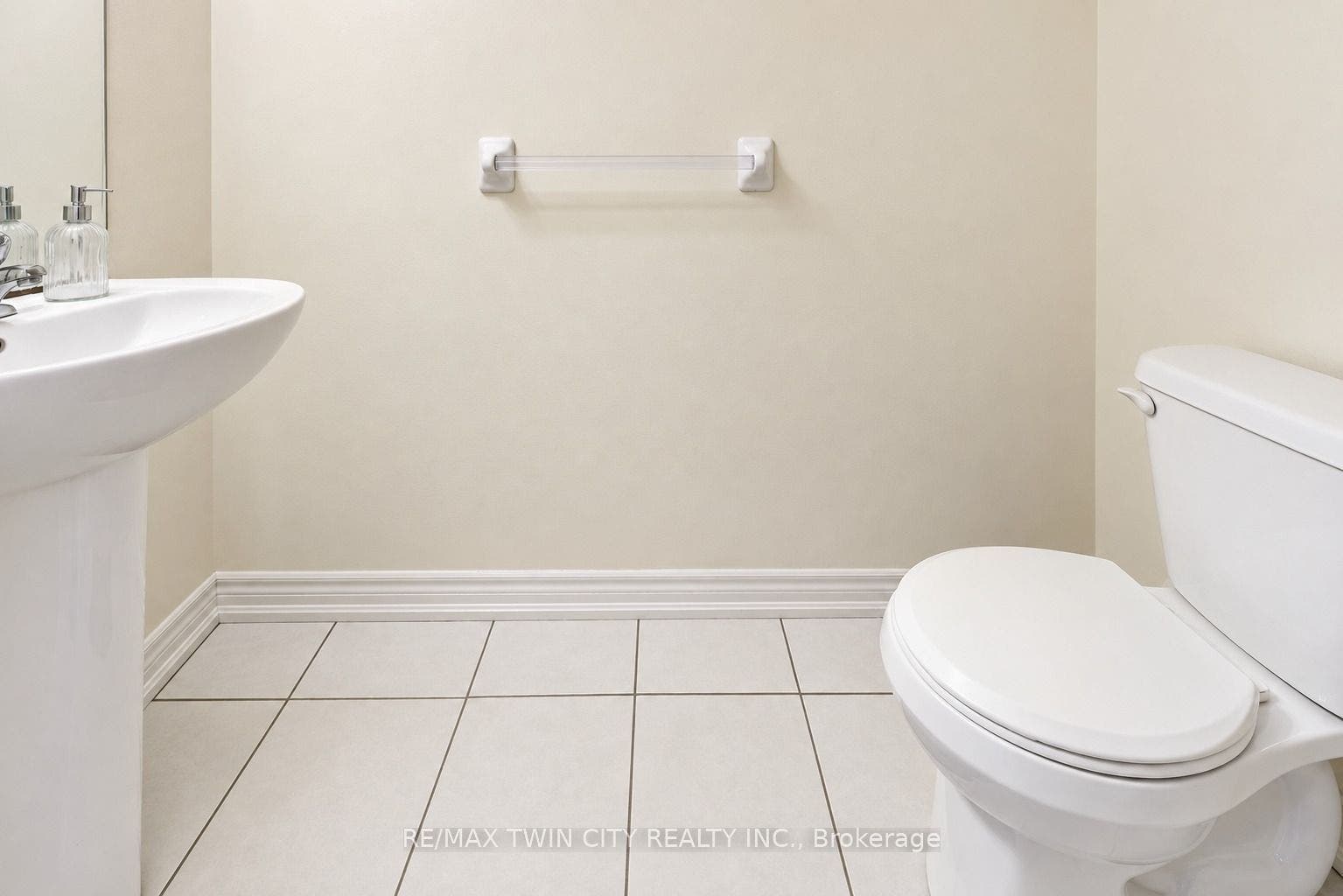 755 Linden Dr Unit 37 Drive, Cambridge, Waterloo ON N3H 0E4