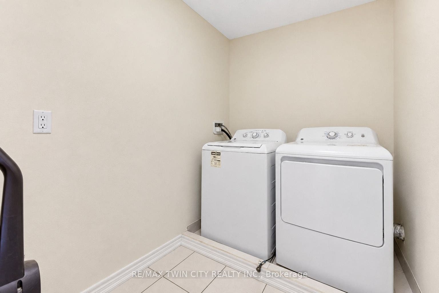 755 Linden Dr Unit 37 Drive, Cambridge, Waterloo ON N3H 0E4