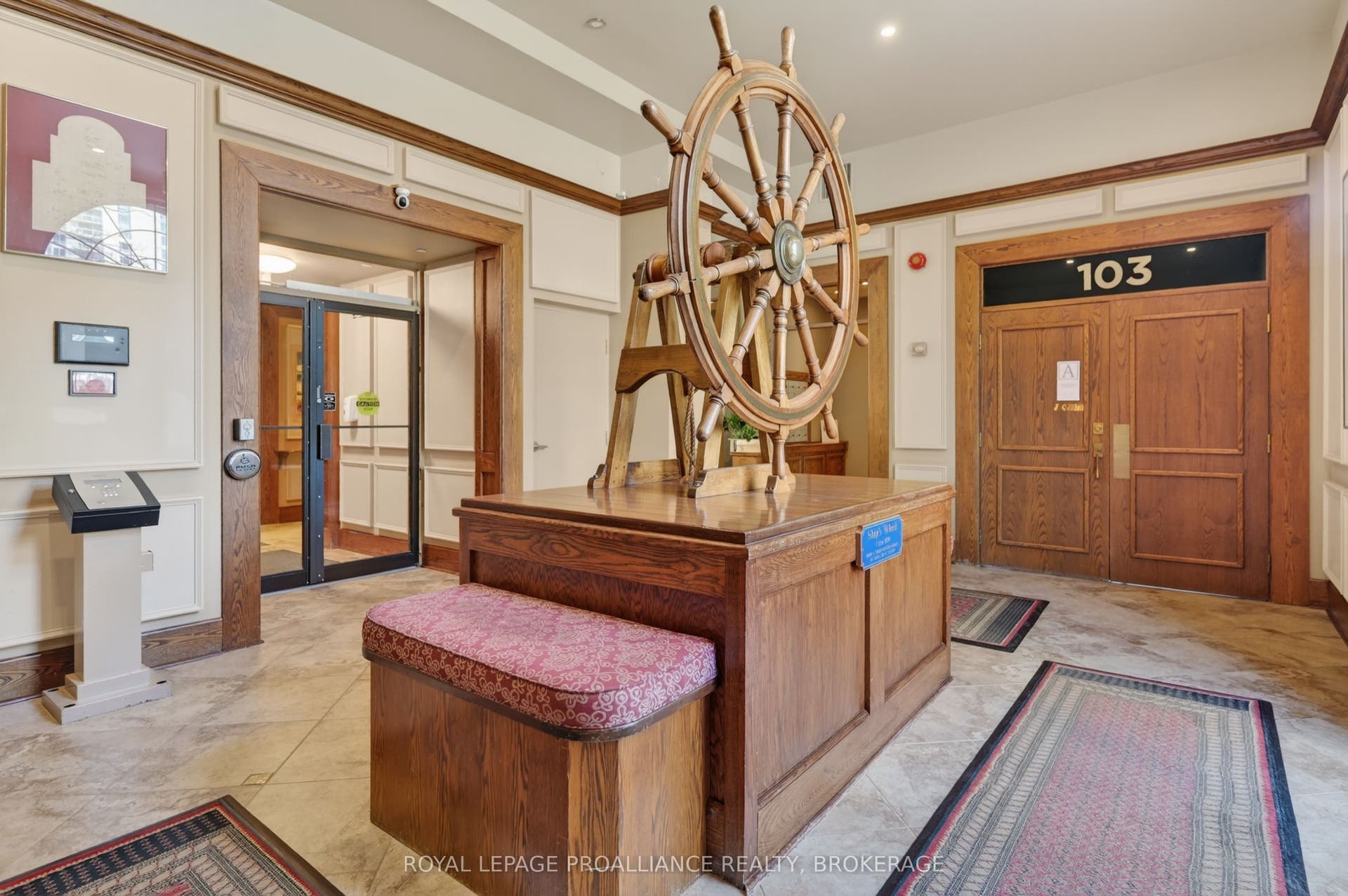 20 Gore Street, #402, Kingston, Frontenac ON K7L 2L1