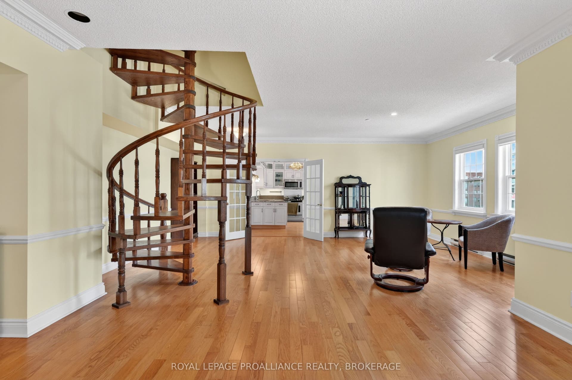 20 Gore Street, #402, Kingston, Frontenac ON K7L 2L1