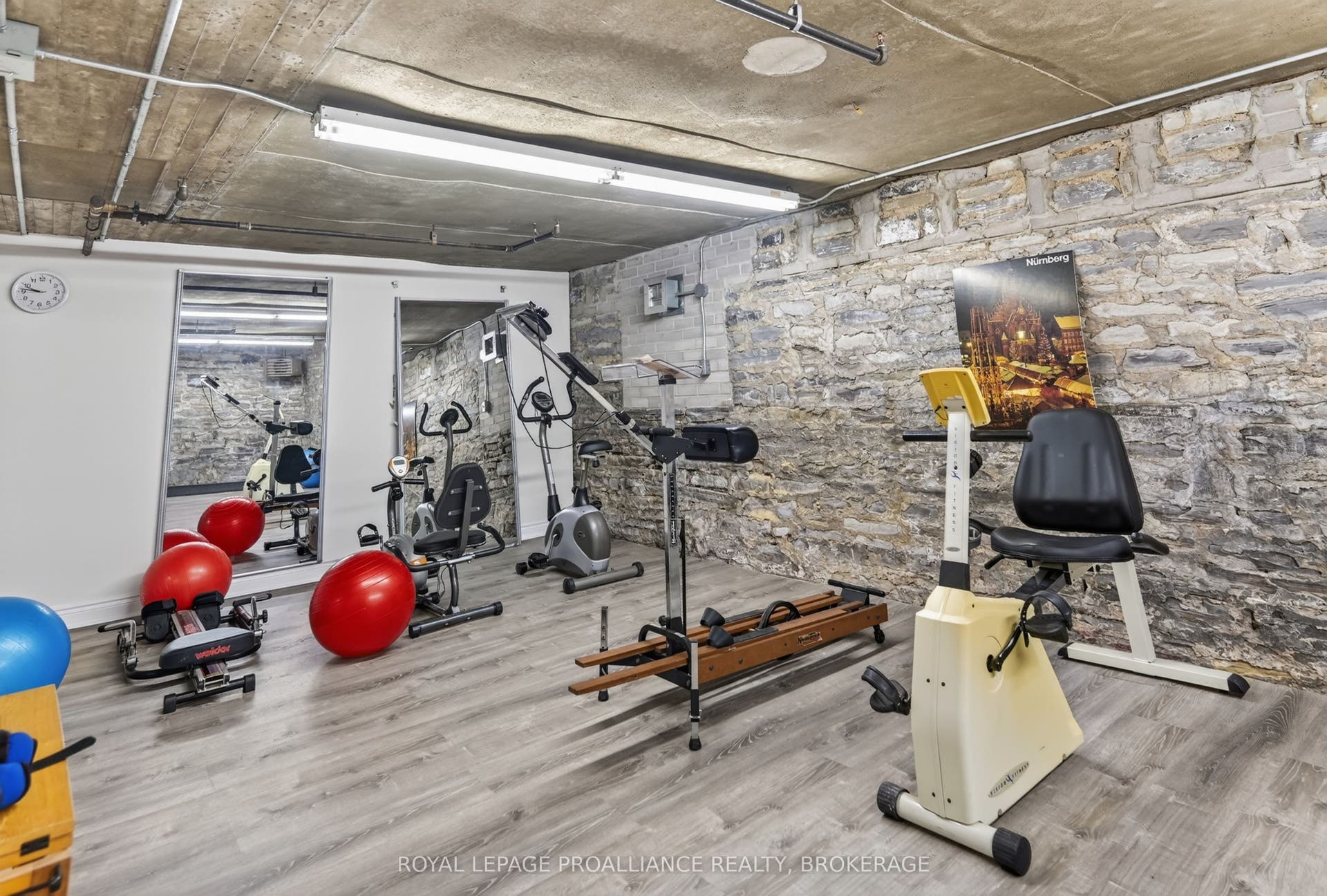 20 Gore Street, #402, Kingston, Frontenac ON K7L 2L1
