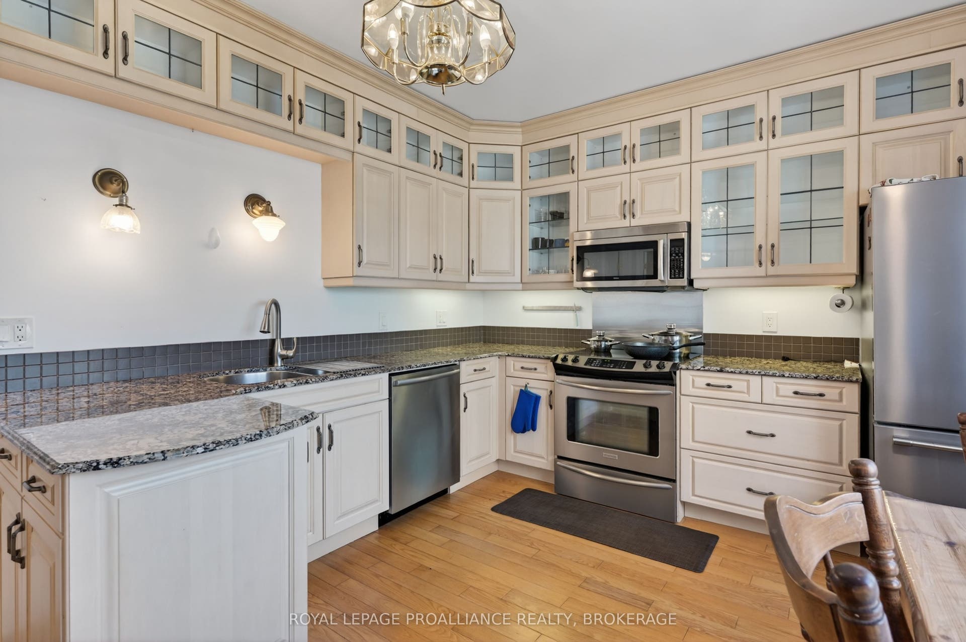 20 Gore Street, #402, Kingston, Frontenac ON K7L 2L1
