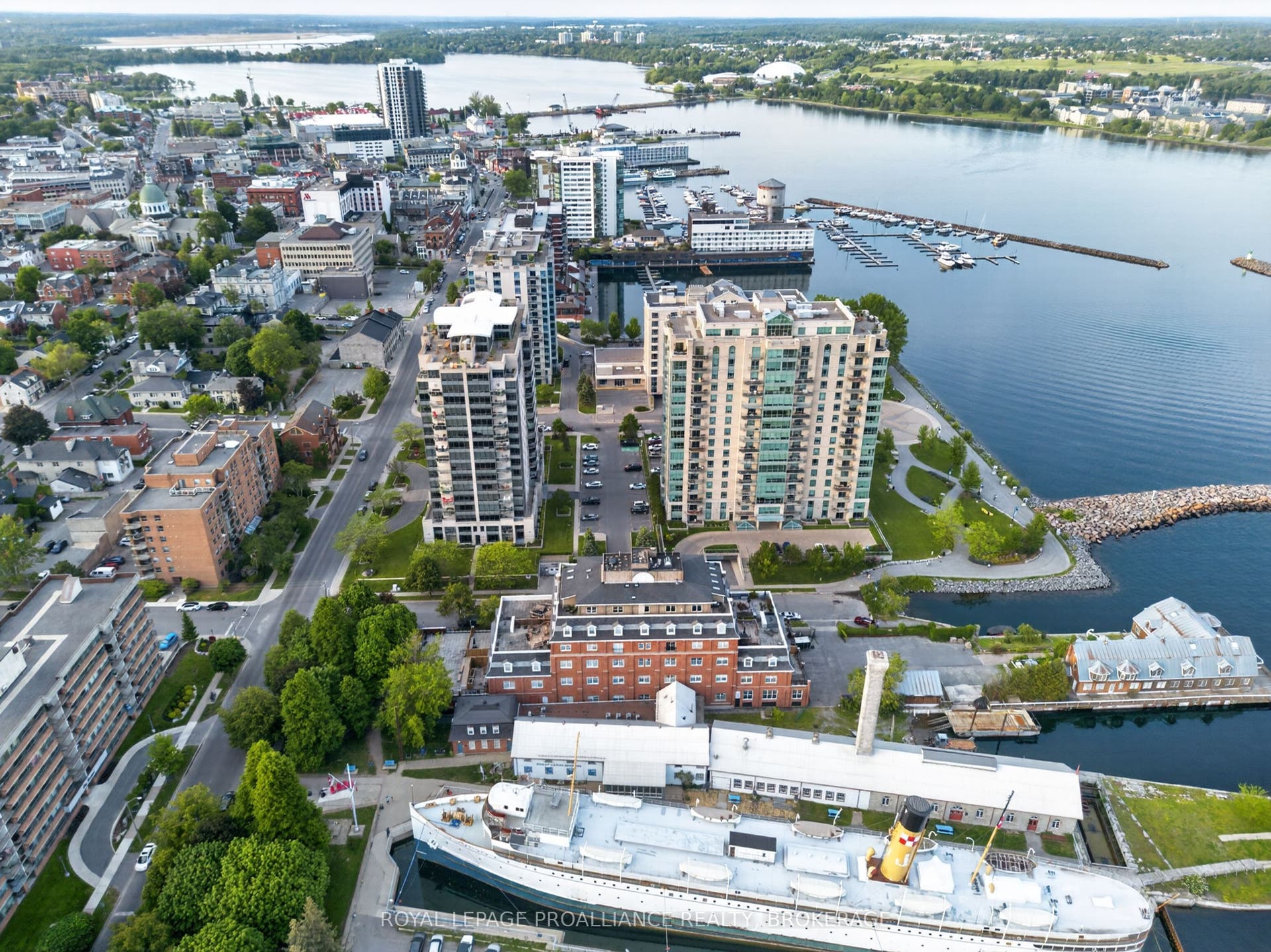 20 Gore Street, #402, Kingston, Frontenac ON K7L 2L1