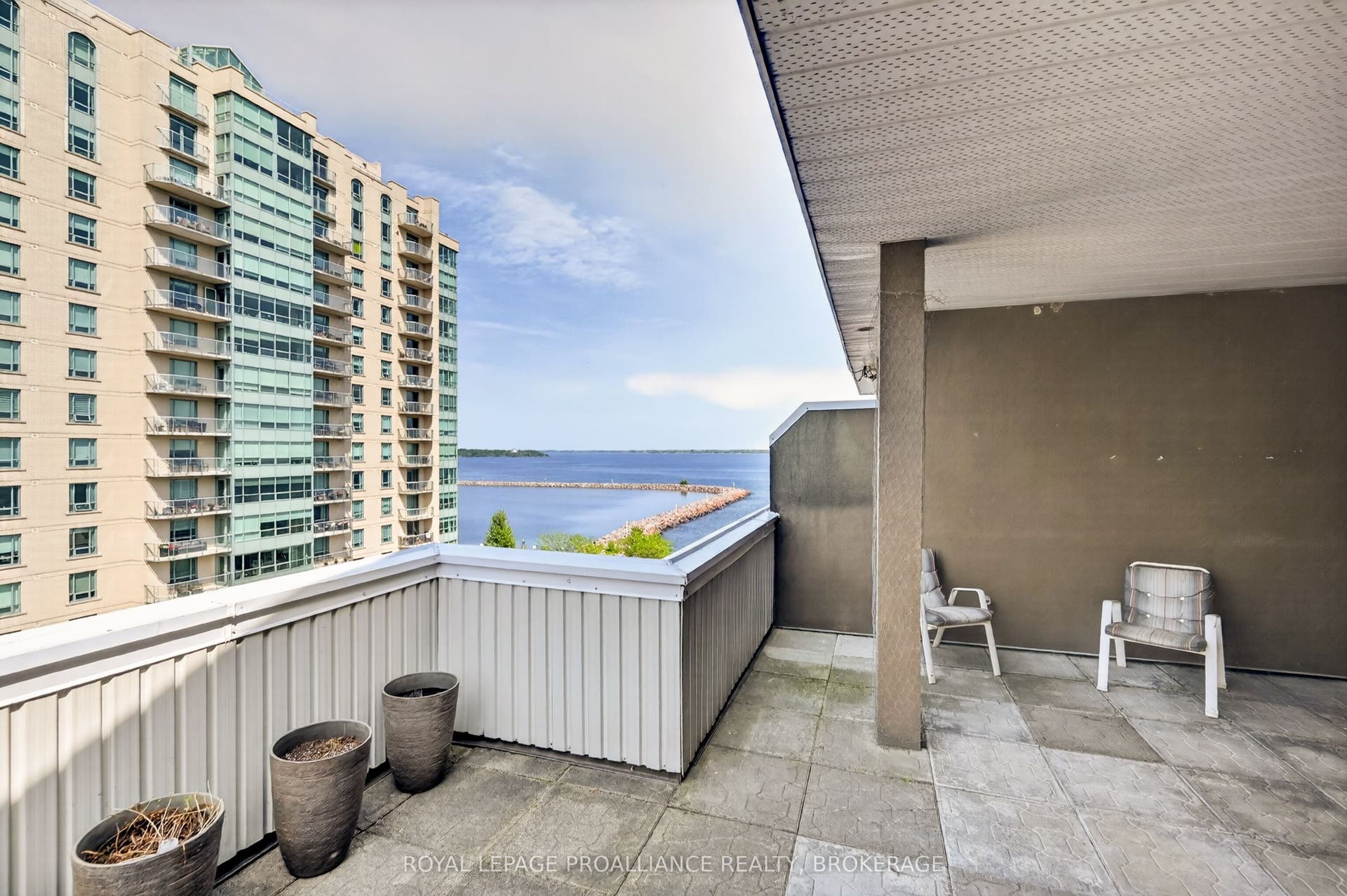 20 Gore Street, #402, Kingston, Frontenac ON K7L 2L1