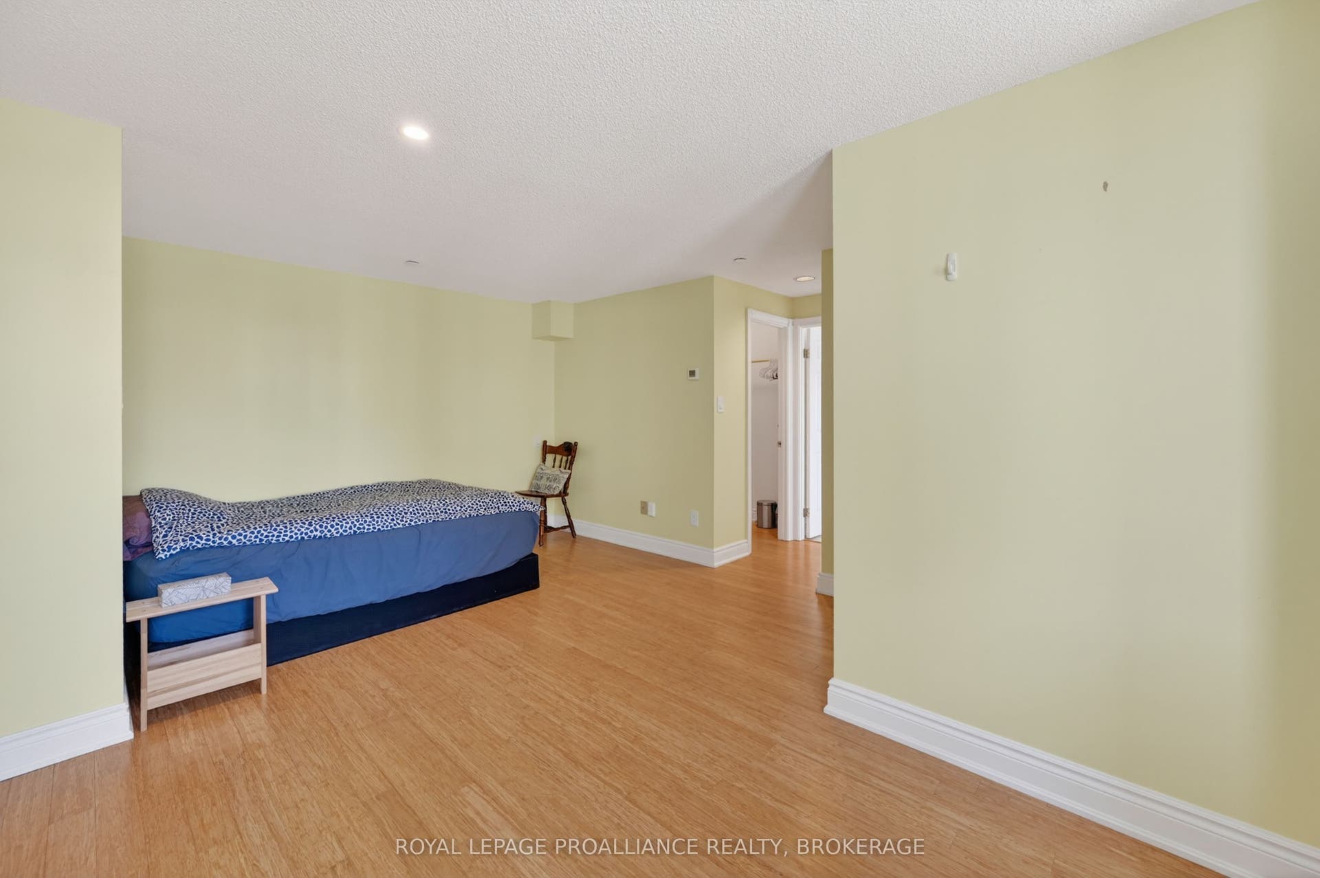 20 Gore Street, #402, Kingston, Frontenac ON K7L 2L1