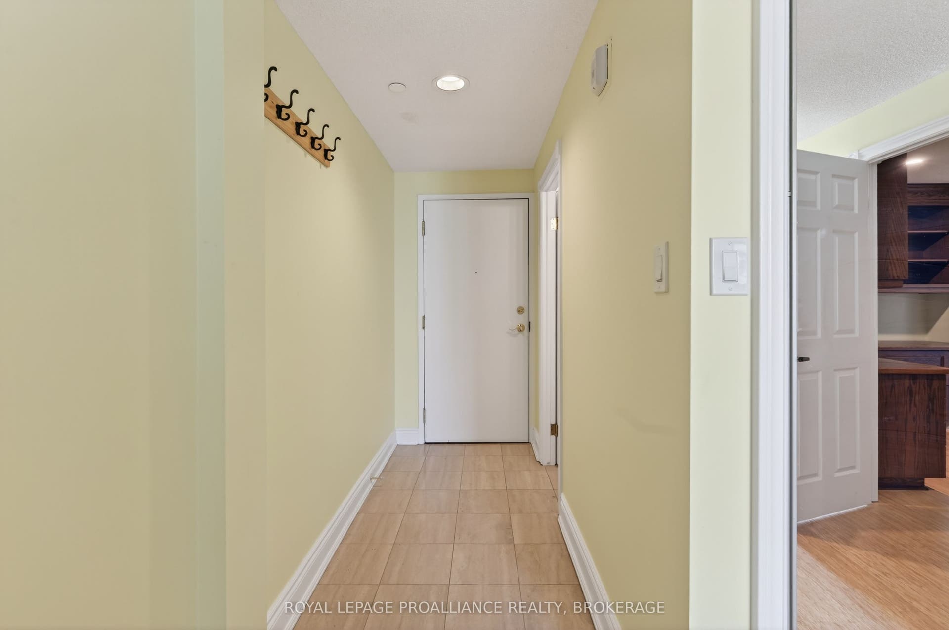 20 Gore Street, #402, Kingston, Frontenac ON K7L 2L1