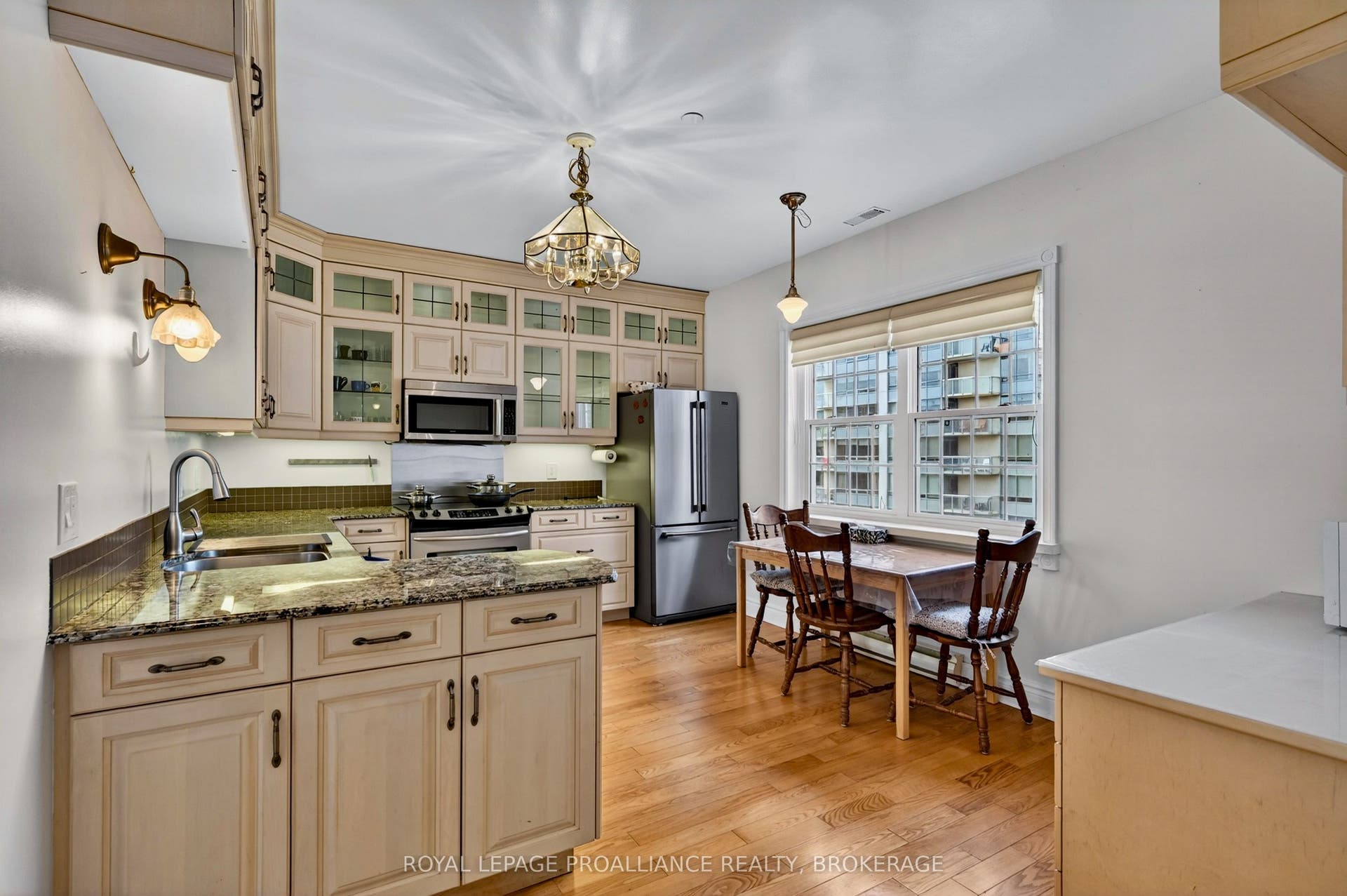 20 Gore Street, #402, Kingston, Frontenac ON K7L 2L1