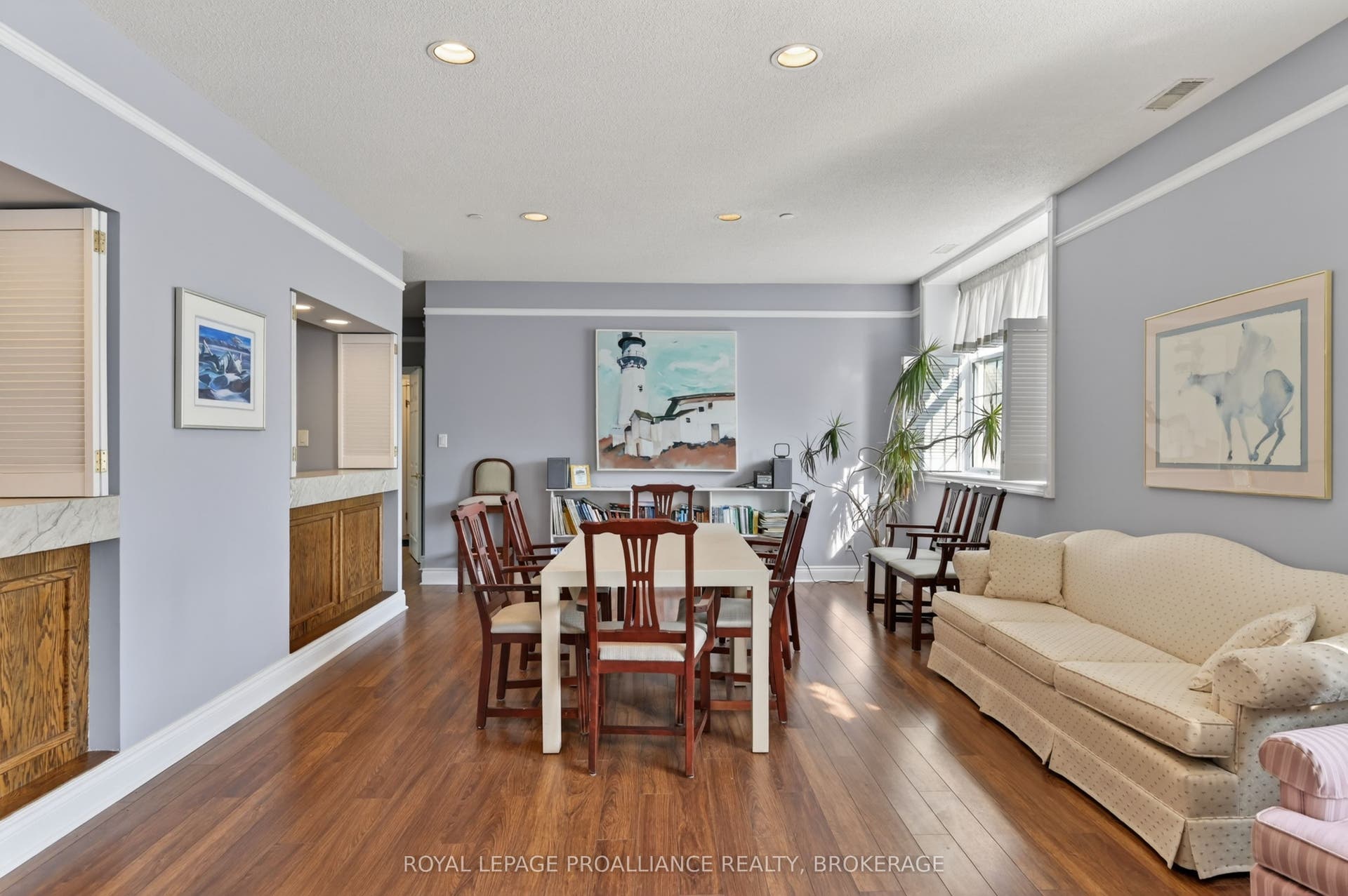 20 Gore Street, #402, Kingston, Frontenac ON K7L 2L1
