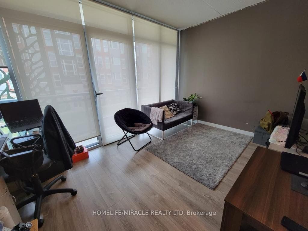 250 Albert Street, #207, Waterloo, Waterloo ON N2L 0H5 250 Albert Street, #207, Waterloo, Waterloo ON N2L 0H5