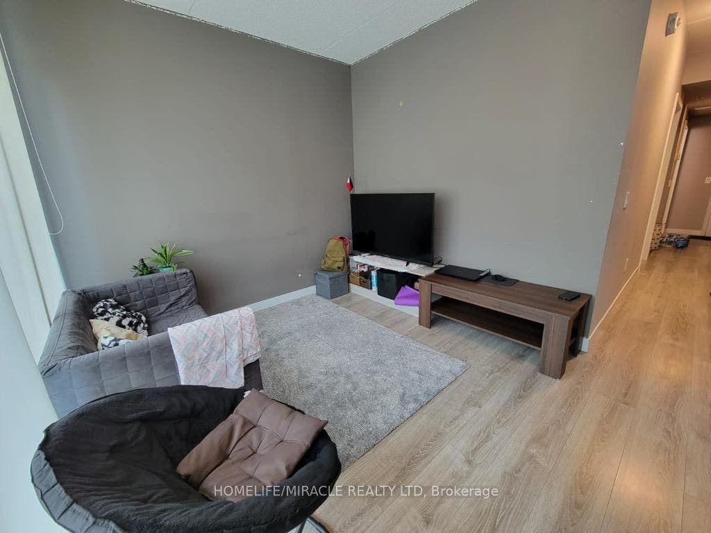 250 Albert Street, #207, Waterloo, Waterloo ON N2L 0H5 250 Albert Street, #207, Waterloo, Waterloo ON N2L 0H5