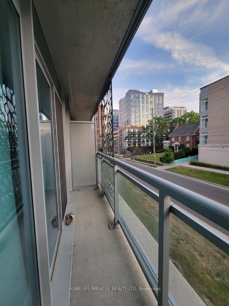 250 Albert Street, #207, Waterloo, Waterloo ON N2L 0H5 250 Albert Street, #207, Waterloo, Waterloo ON N2L 0H5