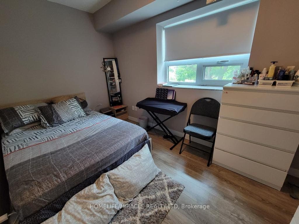 250 Albert Street, #207, Waterloo, Waterloo ON N2L 0H5 250 Albert Street, #207, Waterloo, Waterloo ON N2L 0H5