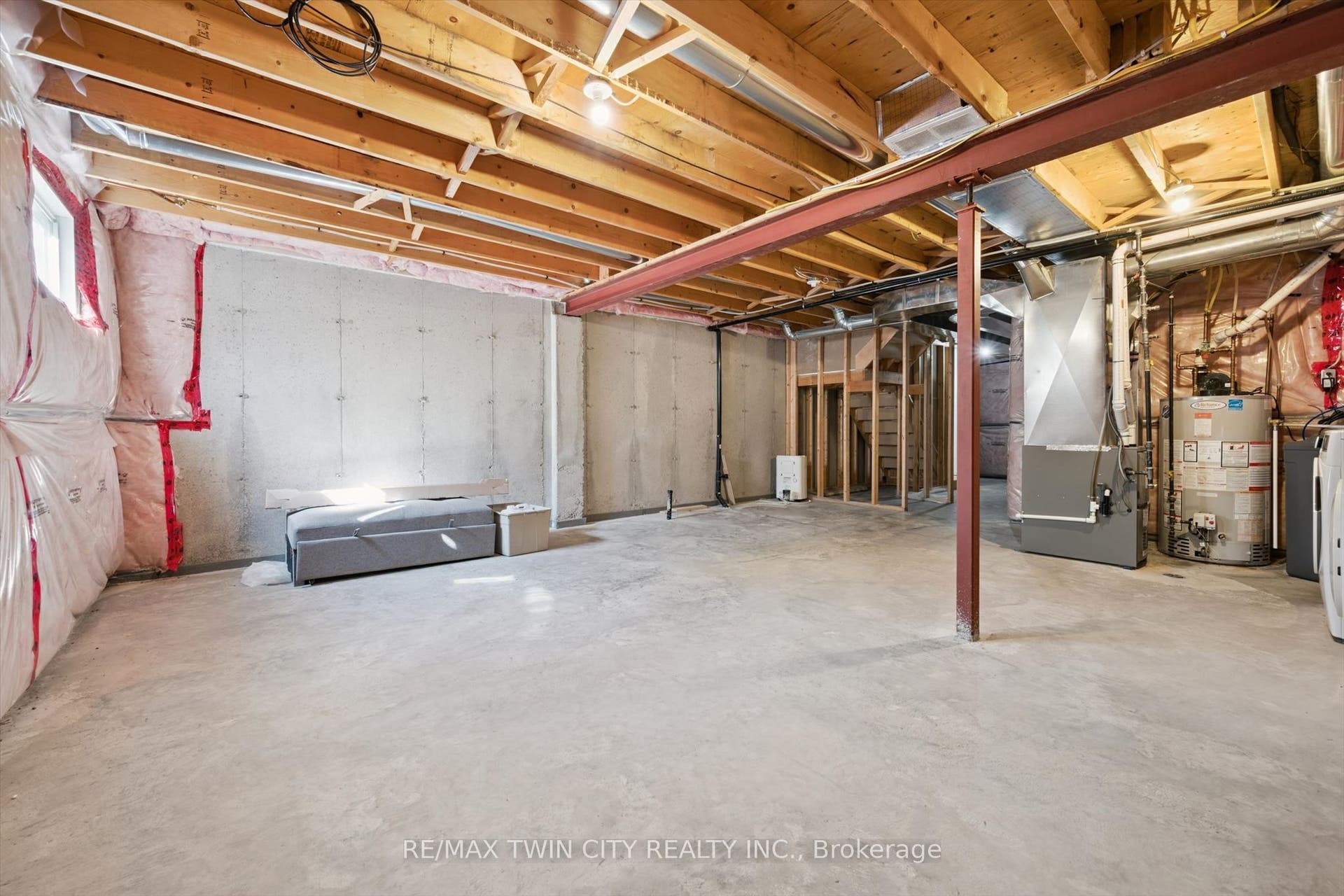 555 Chablis Drive, #24, Waterloo, Waterloo ON N2T 2Y1 555 Chablis Drive, #24, Waterloo, Waterloo ON N2T 2Y1