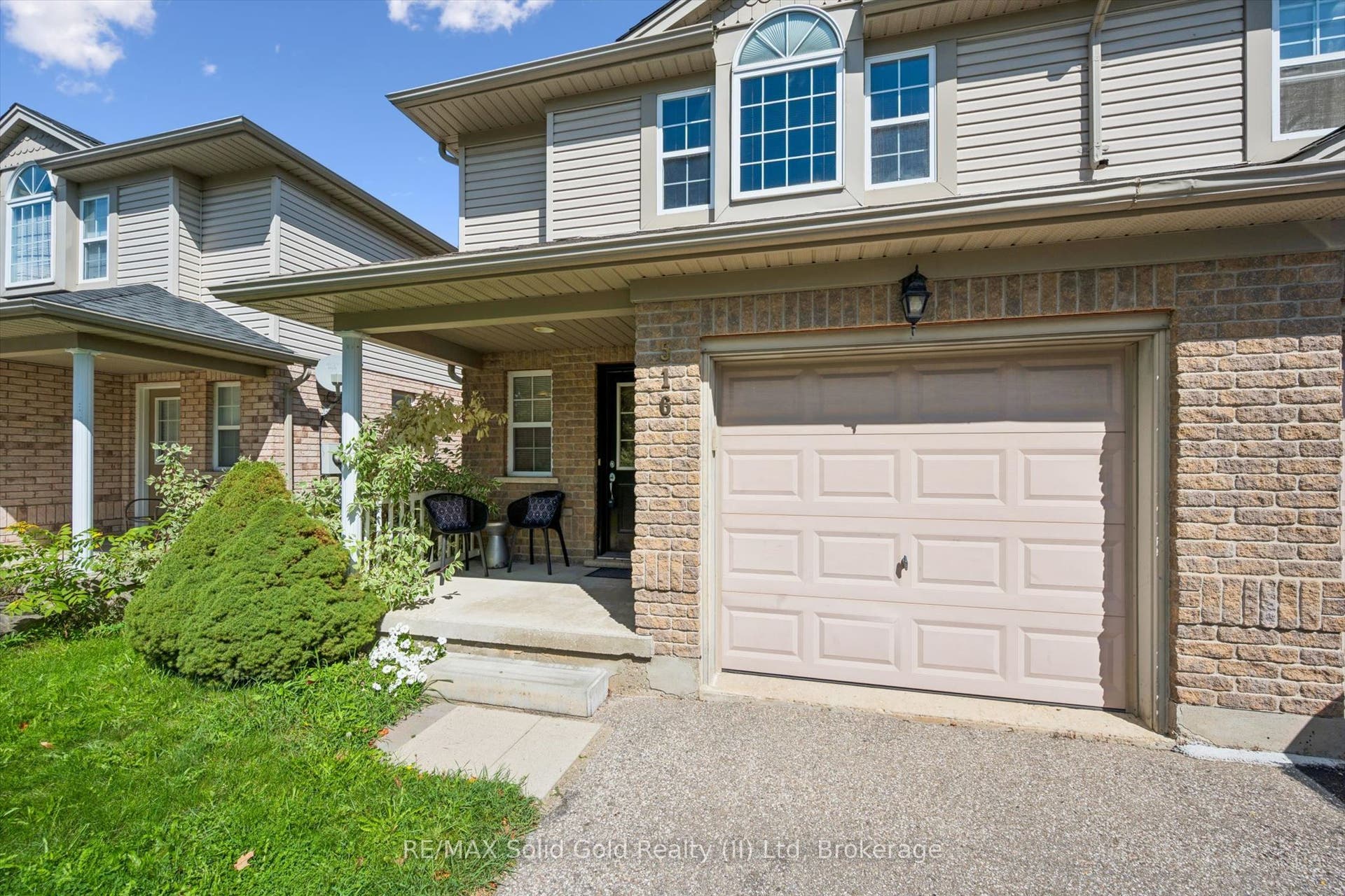 516 Dansbury Drive, Waterloo, Waterloo ON N2K 4K8 516 Dansbury Drive, Waterloo, Waterloo ON N2K 4K8