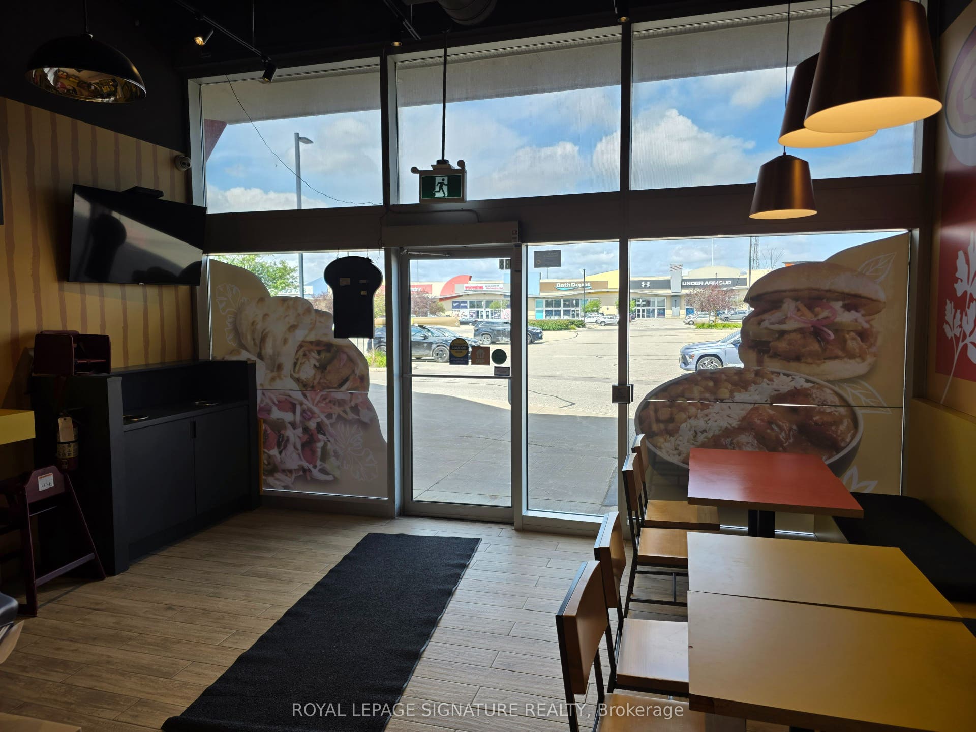 1400 Ottawa Street, #B8, Kitchener, Waterloo ON N2E 4E2 1400 Ottawa Street, #B8, Kitchener, Waterloo ON N2E 4E2