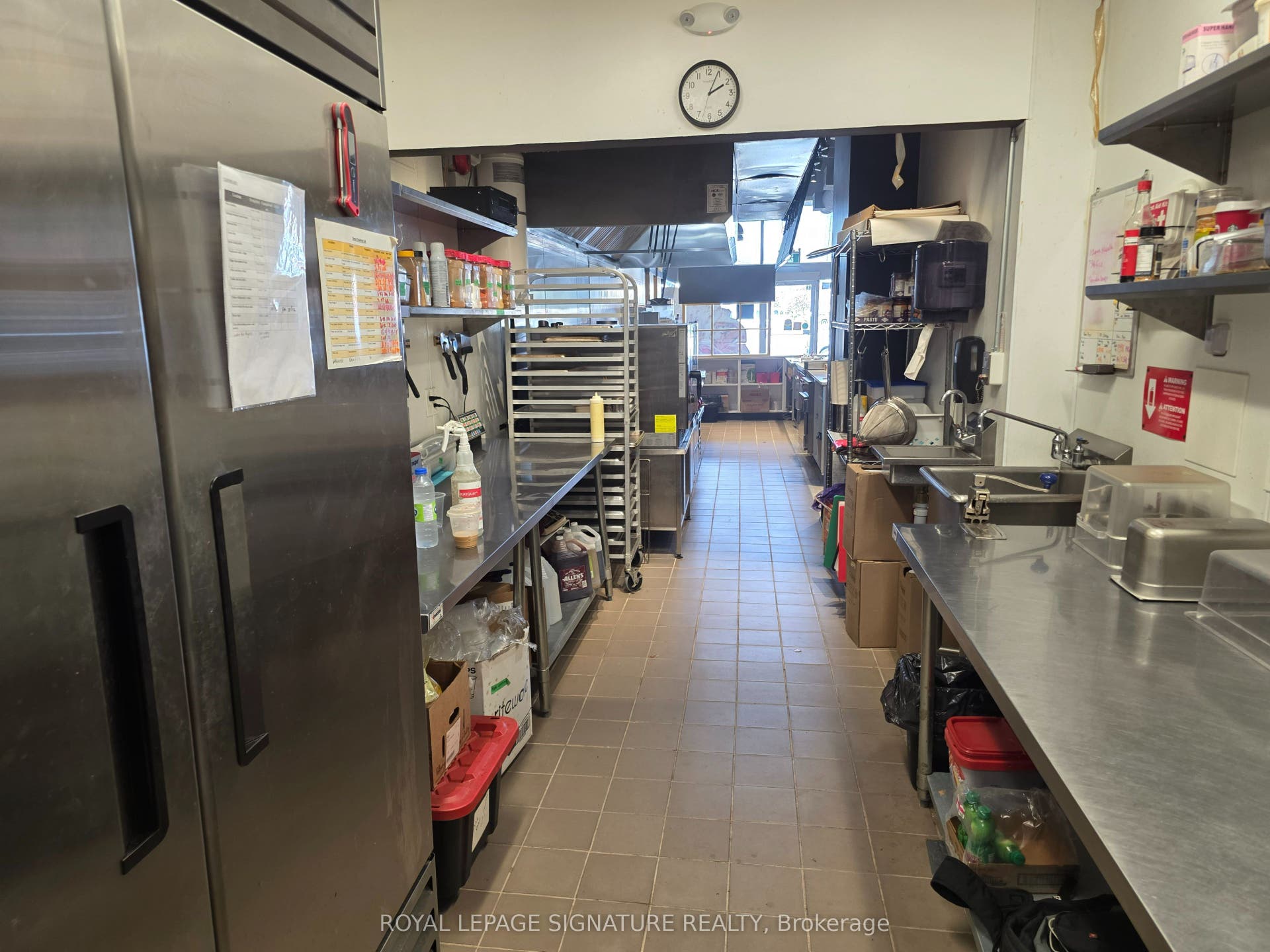 1400 Ottawa Street, #B8, Kitchener, Waterloo ON N2E 4E2 1400 Ottawa Street, #B8, Kitchener, Waterloo ON N2E 4E2