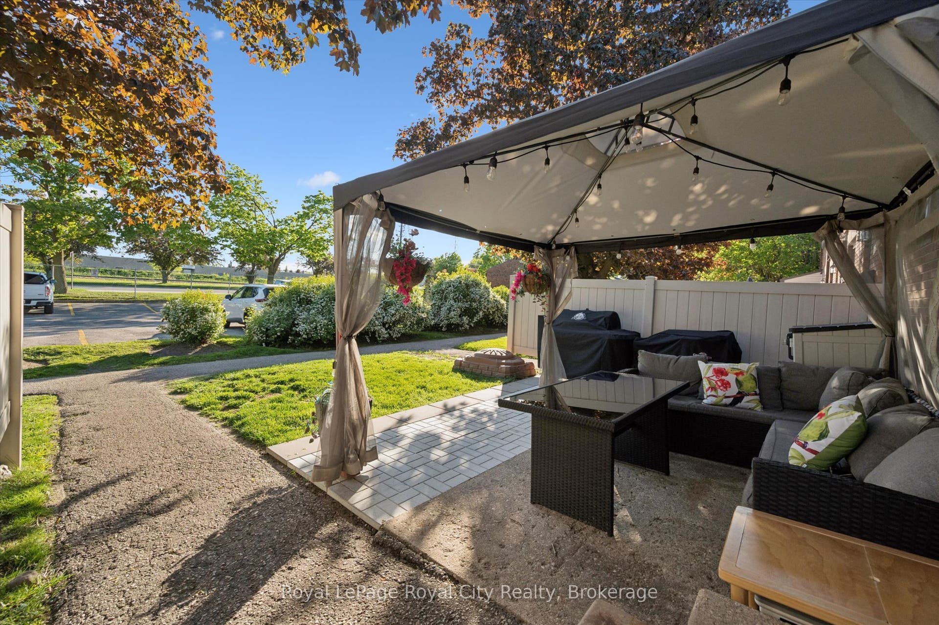 80 Burns Drive, #18, Guelph, Wellington ON N1H 6V9 80 Burns Drive, #18, Guelph, Wellington ON N1H 6V9