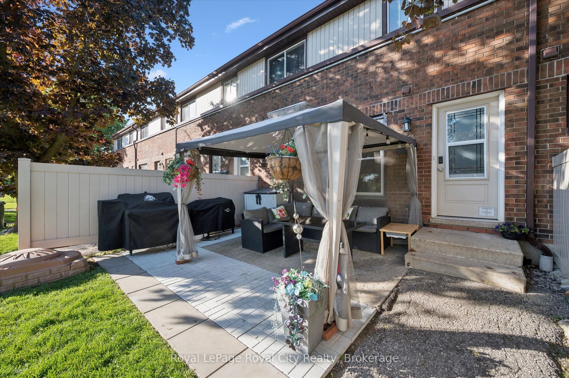 80 Burns Drive, #18, Guelph, Wellington ON N1H 6V9 80 Burns Drive, #18, Guelph, Wellington ON N1H 6V9