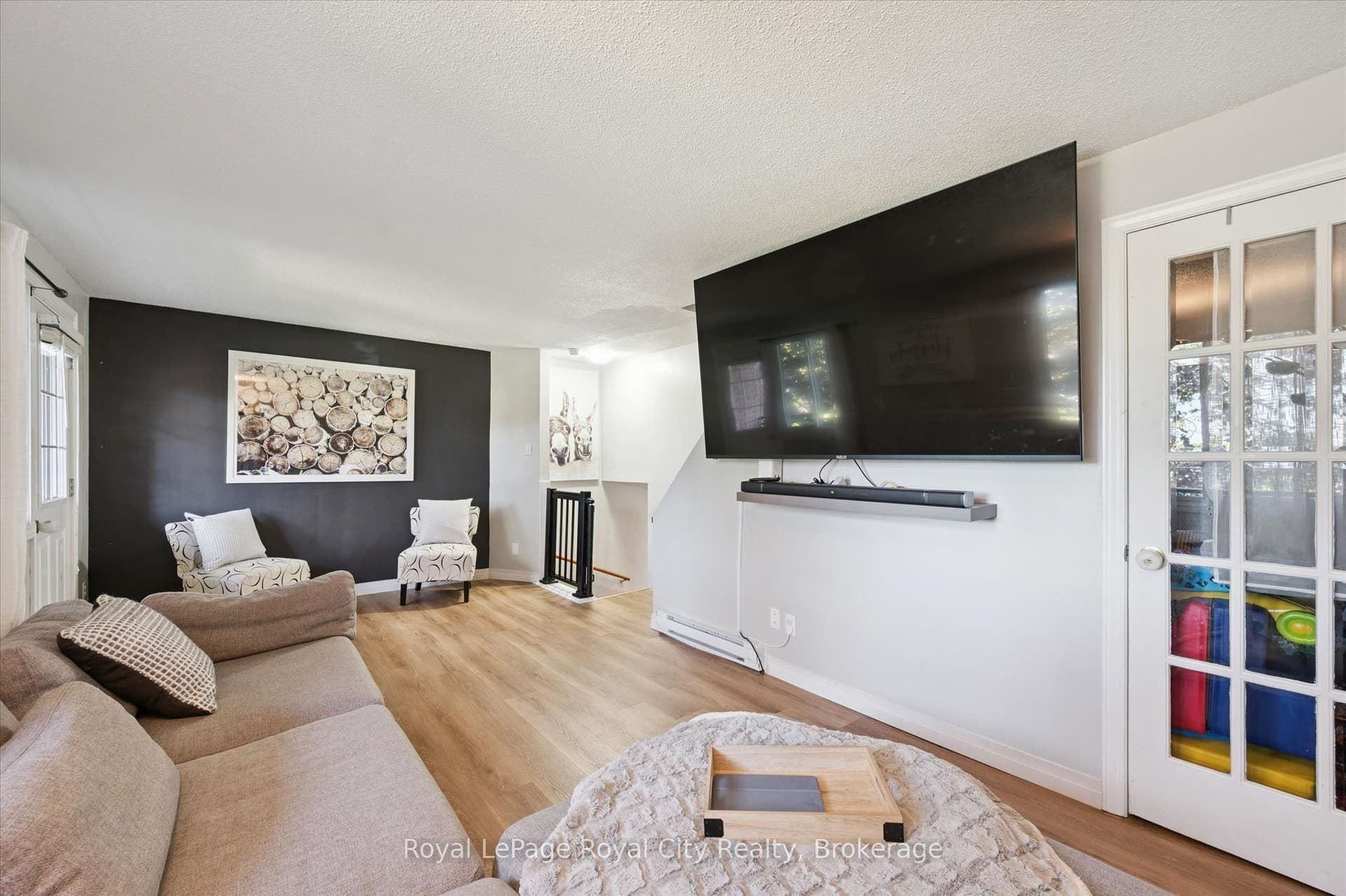 80 Burns Drive, #18, Guelph, Wellington ON N1H 6V9 80 Burns Drive, #18, Guelph, Wellington ON N1H 6V9