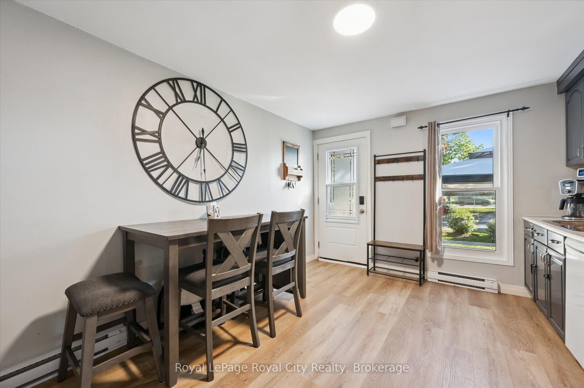 80 Burns Drive, #18, Guelph, Wellington ON N1H 6V9 80 Burns Drive, #18, Guelph, Wellington ON N1H 6V9