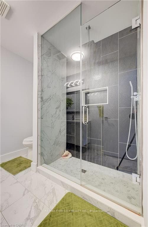 10 ISHERWOOD Avenue, #18, Cambridge, Waterloo ON N1R 8L5 10 ISHERWOOD Avenue, #18, Cambridge, Waterloo ON N1R 8L5