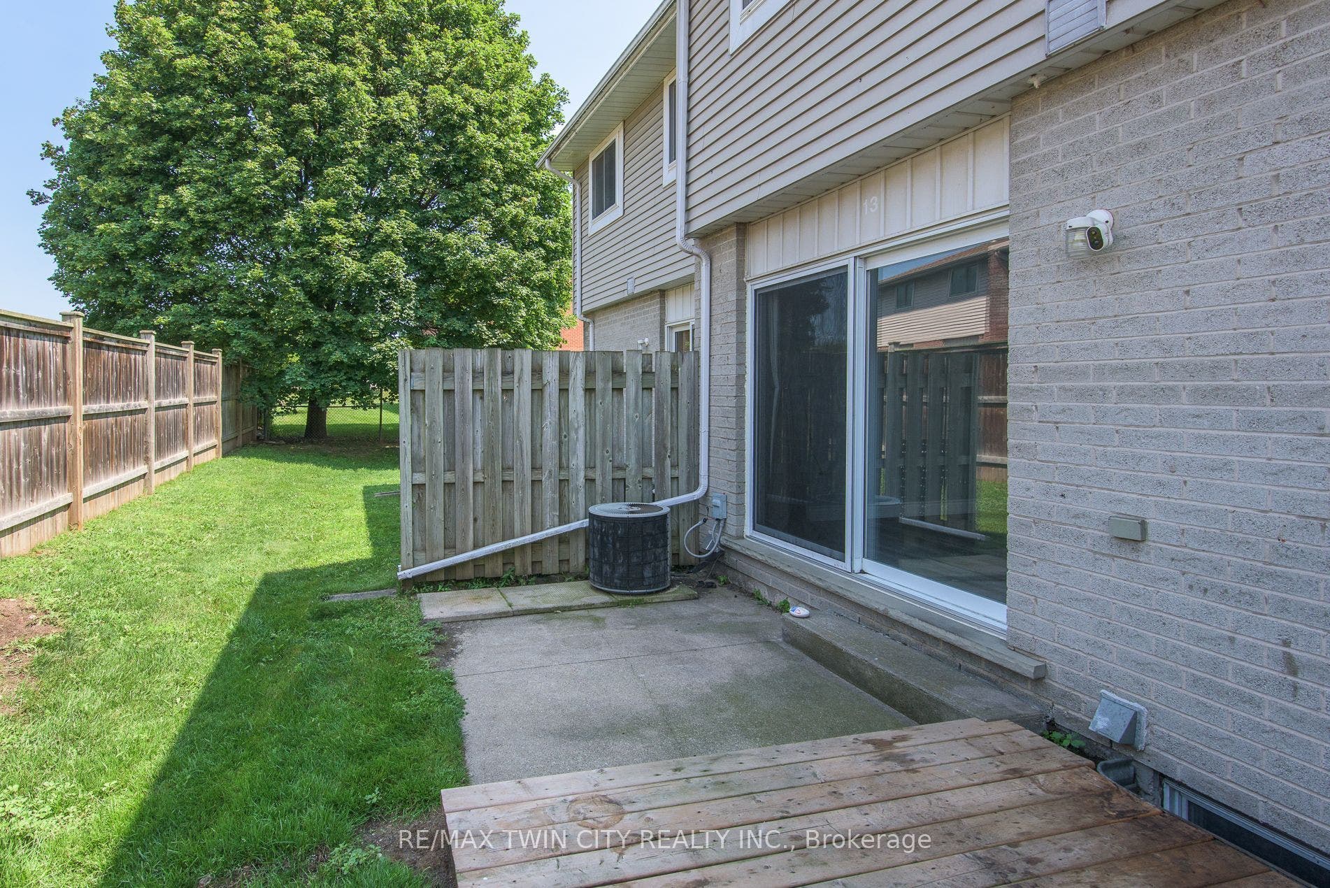 125 Sekura Crescent, #13, Cambridge, Waterloo ON N1R 8B4 125 Sekura Crescent, #13, Cambridge, Waterloo ON N1R 8B4