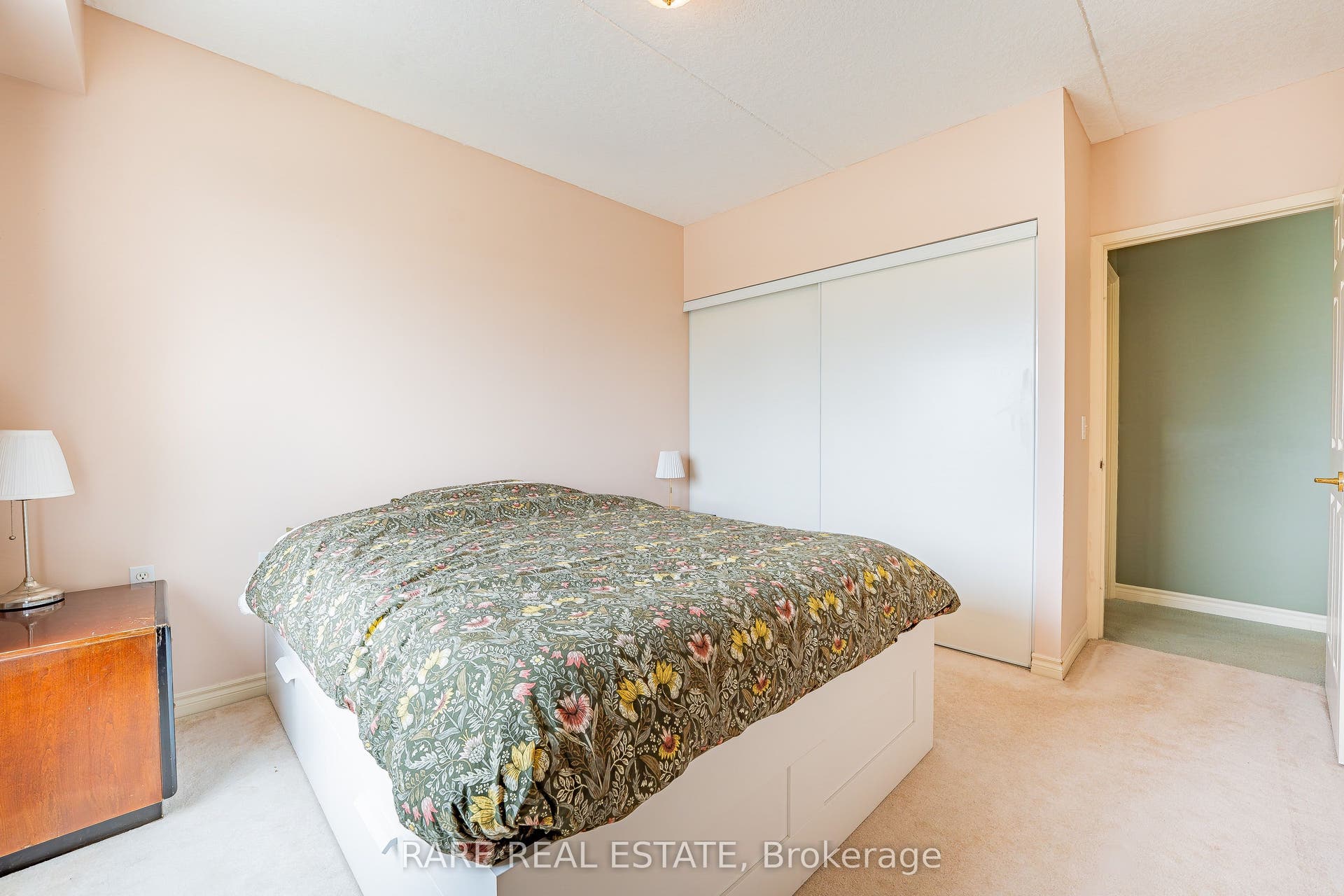 405 Erb Street W, #403, Waterloo, Waterloo ON N2L 1W7 405 Erb Street W, #403, Waterloo, Waterloo ON N2L 1W7