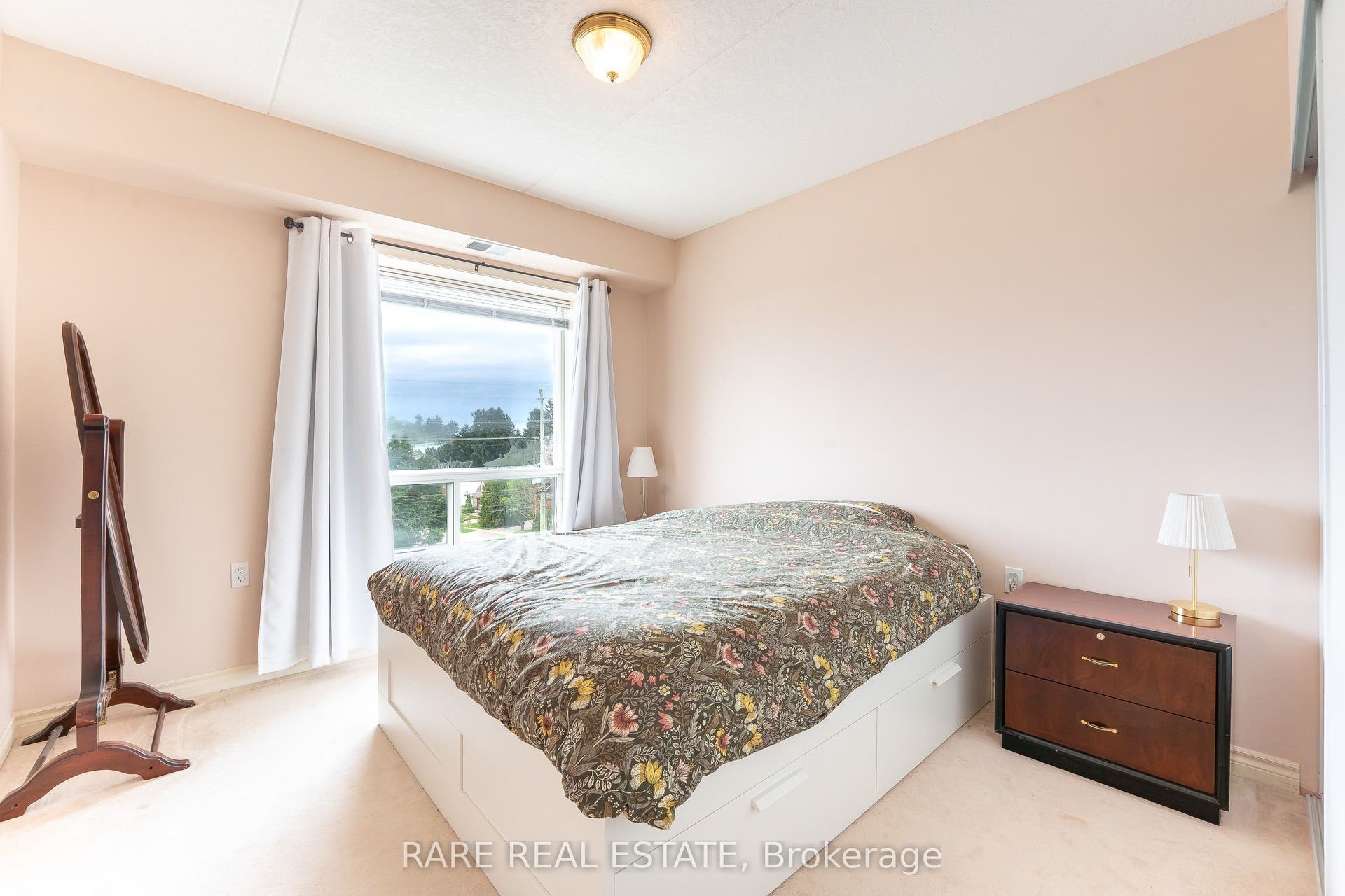 405 Erb Street W, #403, Waterloo, Waterloo ON N2L 1W7 405 Erb Street W, #403, Waterloo, Waterloo ON N2L 1W7