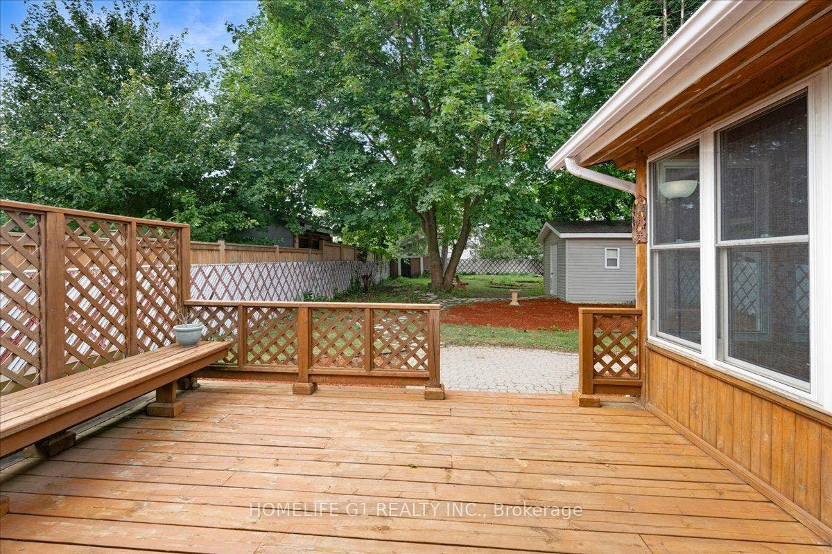 19 Milton Avenue W, Cambridge, Waterloo ON N3C 2Y3 19 Milton Avenue W, Cambridge, Waterloo ON N3C 2Y3