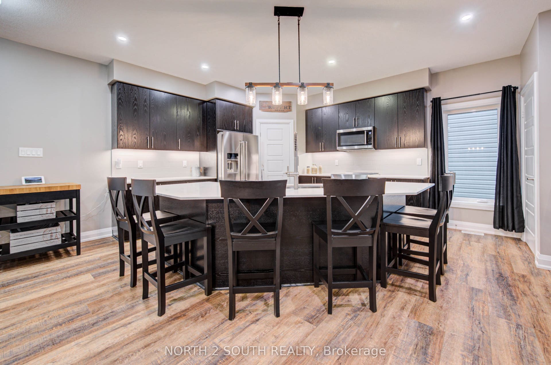 11 Oldham Avenue, Brant, Brant ON N3L 0G6 11 Oldham Avenue, Brant, Brant ON N3L 0G6