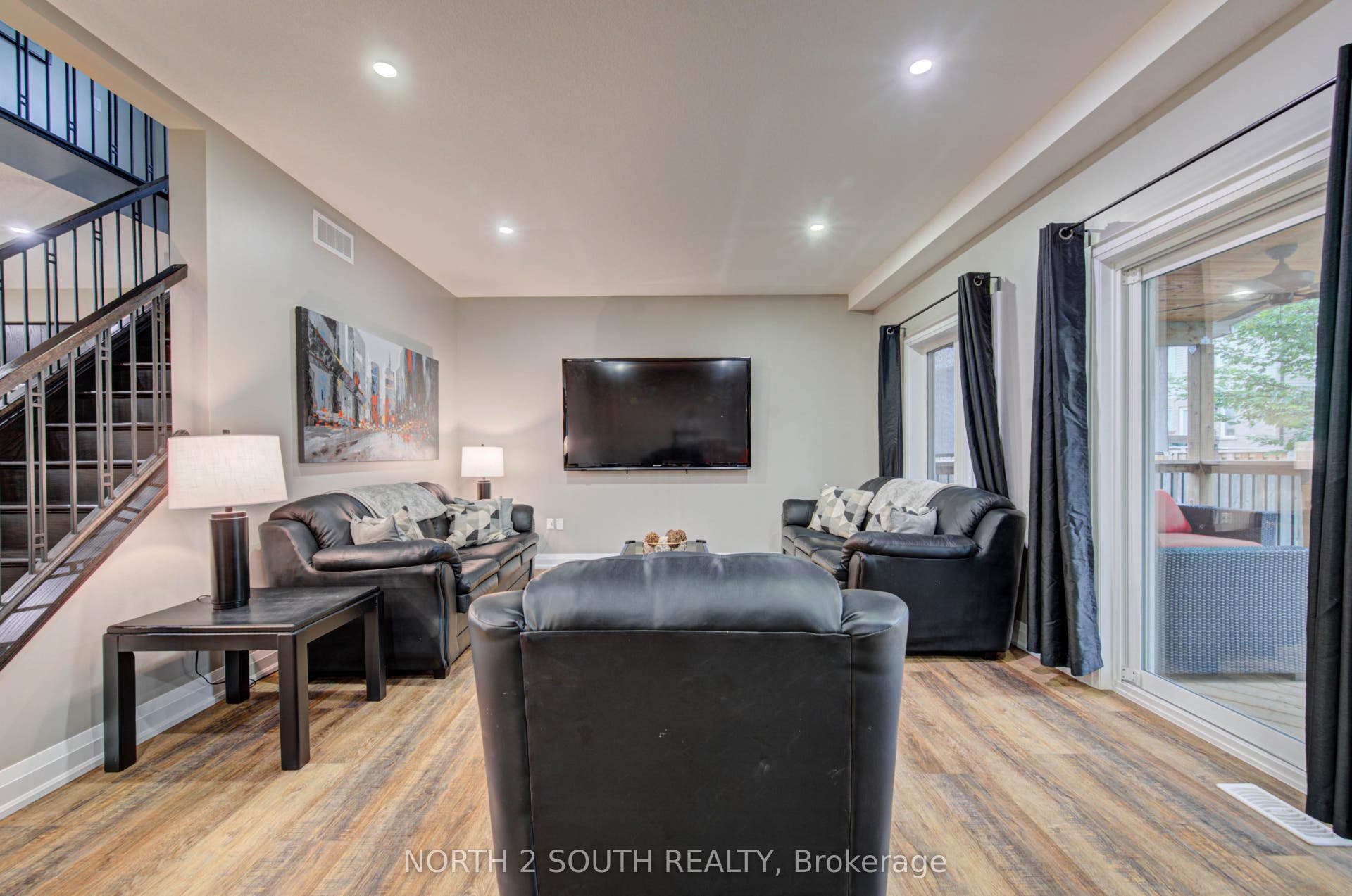 11 Oldham Avenue, Brant, Brant ON N3L 0G6 11 Oldham Avenue, Brant, Brant ON N3L 0G6