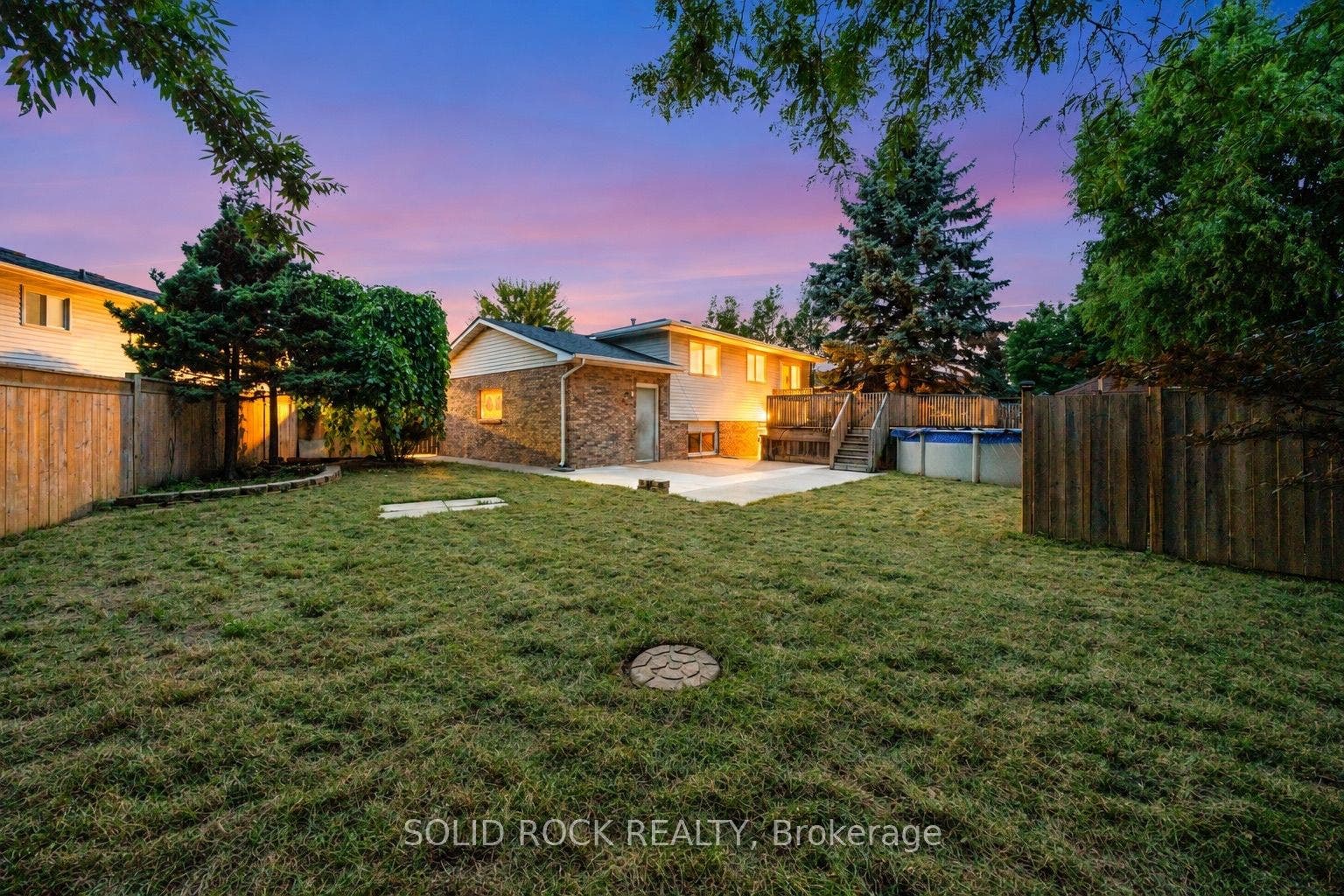 3929 Vineyard Crescent, Lincoln, Niagara ON L0R 2C0 3929 Vineyard Crescent, Lincoln, Niagara ON L0R 2C0