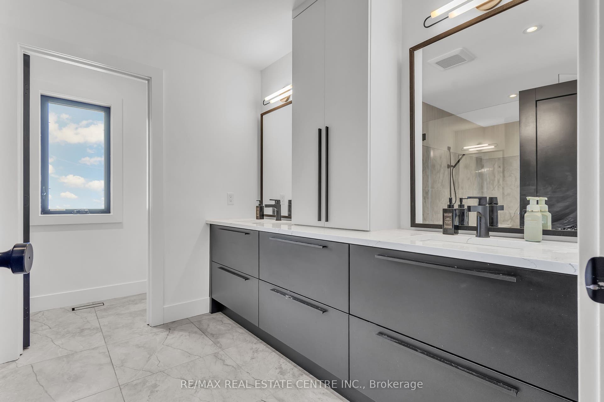 920 Thomas Pedder Court, Kitchener, Waterloo ON N2P 0C2 920 Thomas Pedder Court, Kitchener, Waterloo ON N2P 0C2