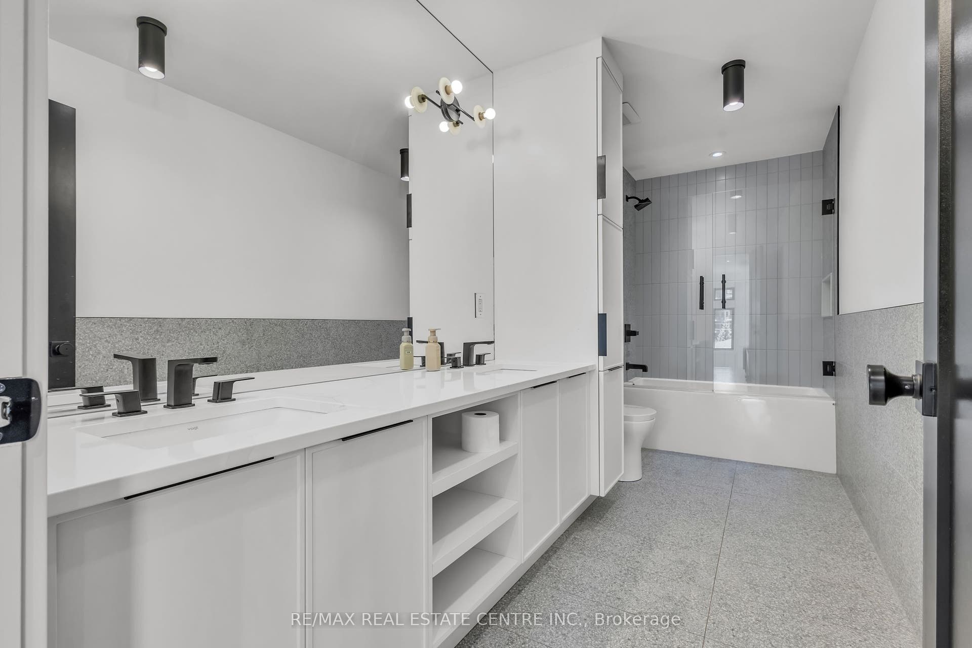 920 Thomas Pedder Court, Kitchener, Waterloo ON N2P 0C2 920 Thomas Pedder Court, Kitchener, Waterloo ON N2P 0C2