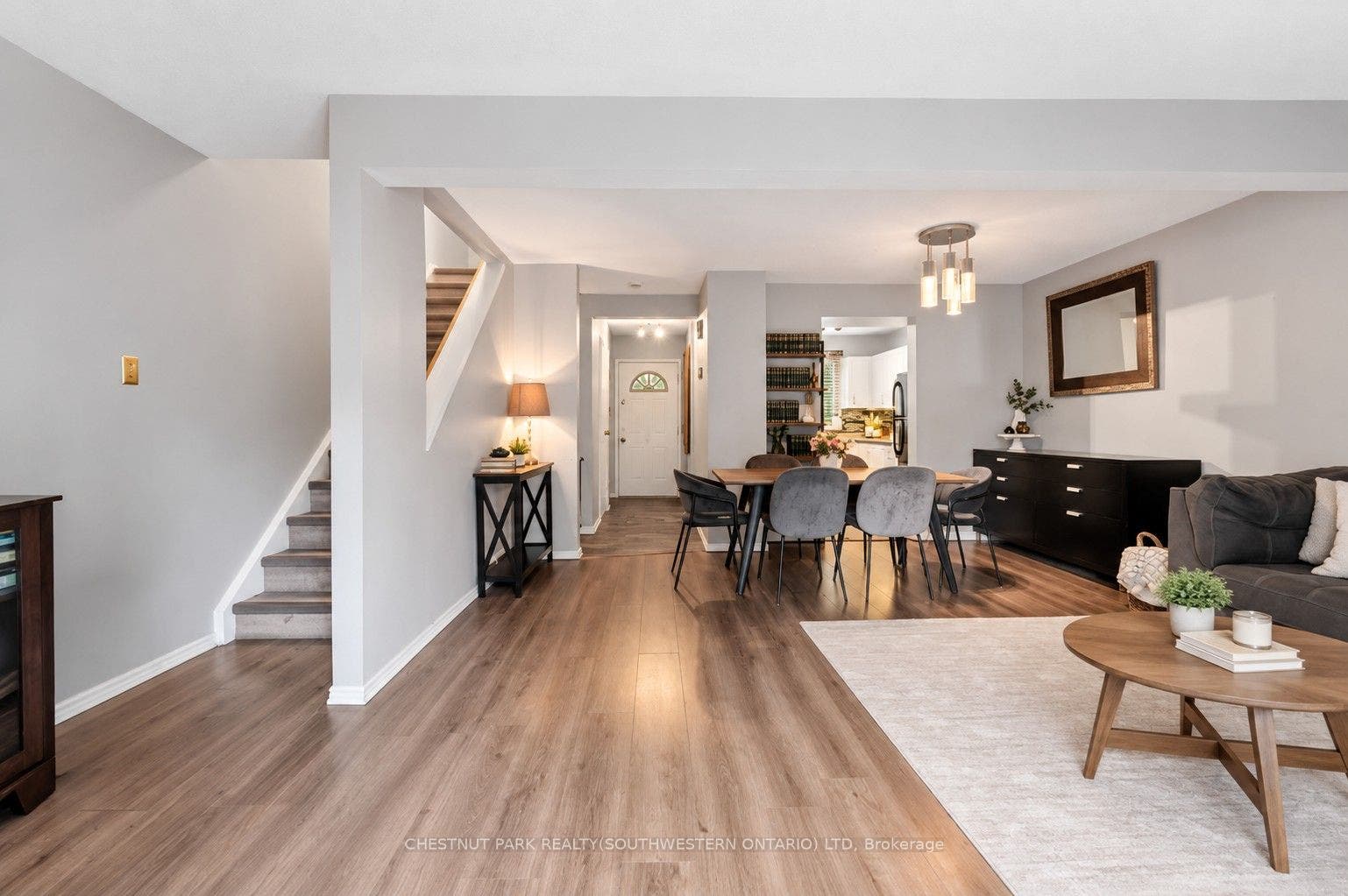255 Northlake Drive, #4, Waterloo, Waterloo ON N2V 1Z2 255 Northlake Drive, #4, Waterloo, Waterloo ON N2V 1Z2