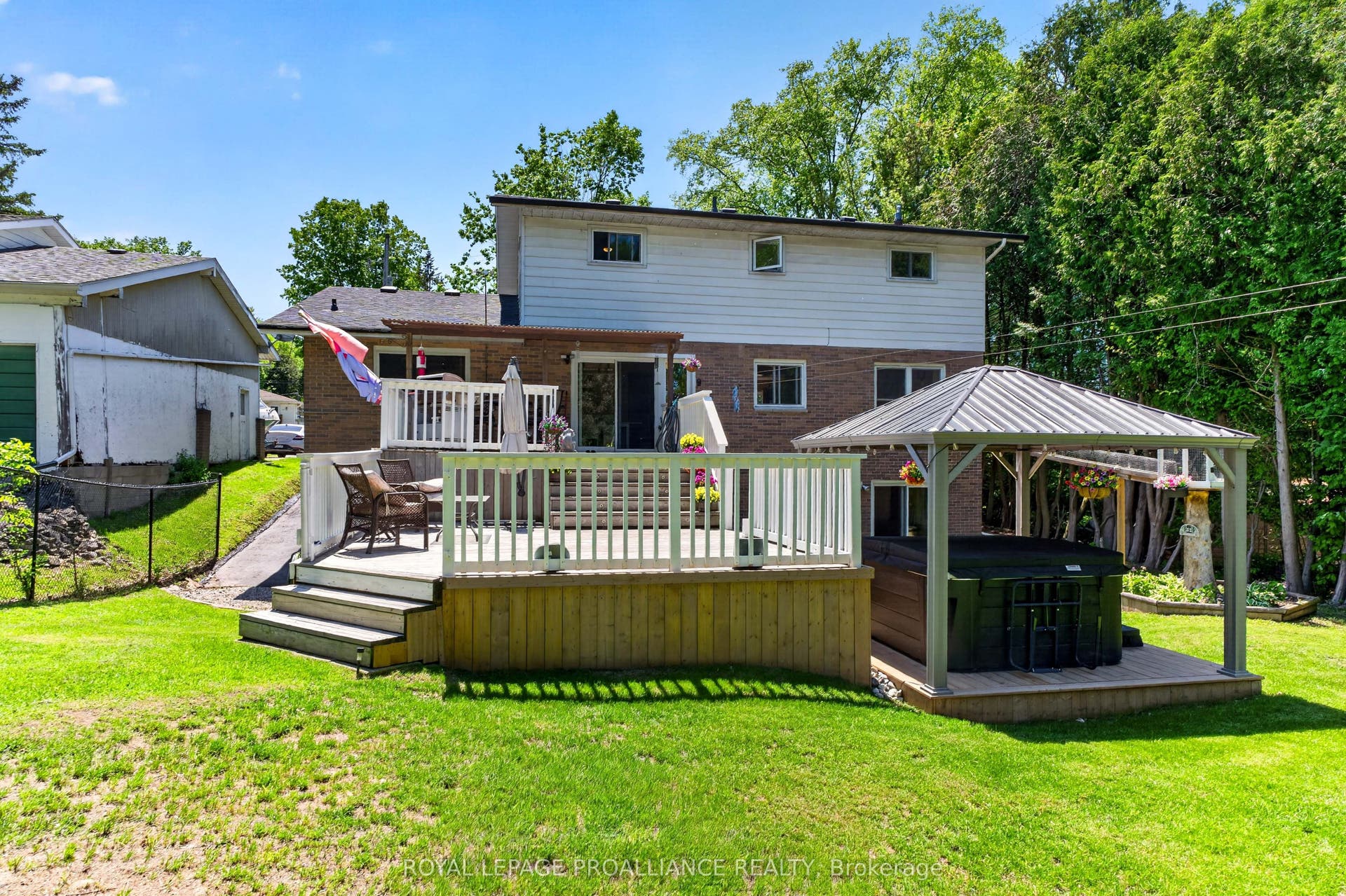 393 Stewart Boulevard, Brockville, Leeds And Grenville ON K6V 6C7