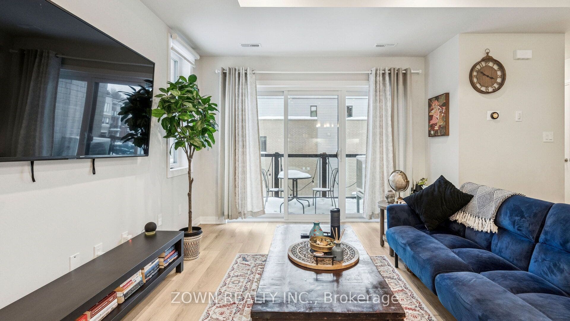 25 Isherwood Avenue, #A3, Cambridge, Waterloo ON N1R 0E2 25 Isherwood Avenue, #A3, Cambridge, Waterloo ON N1R 0E2