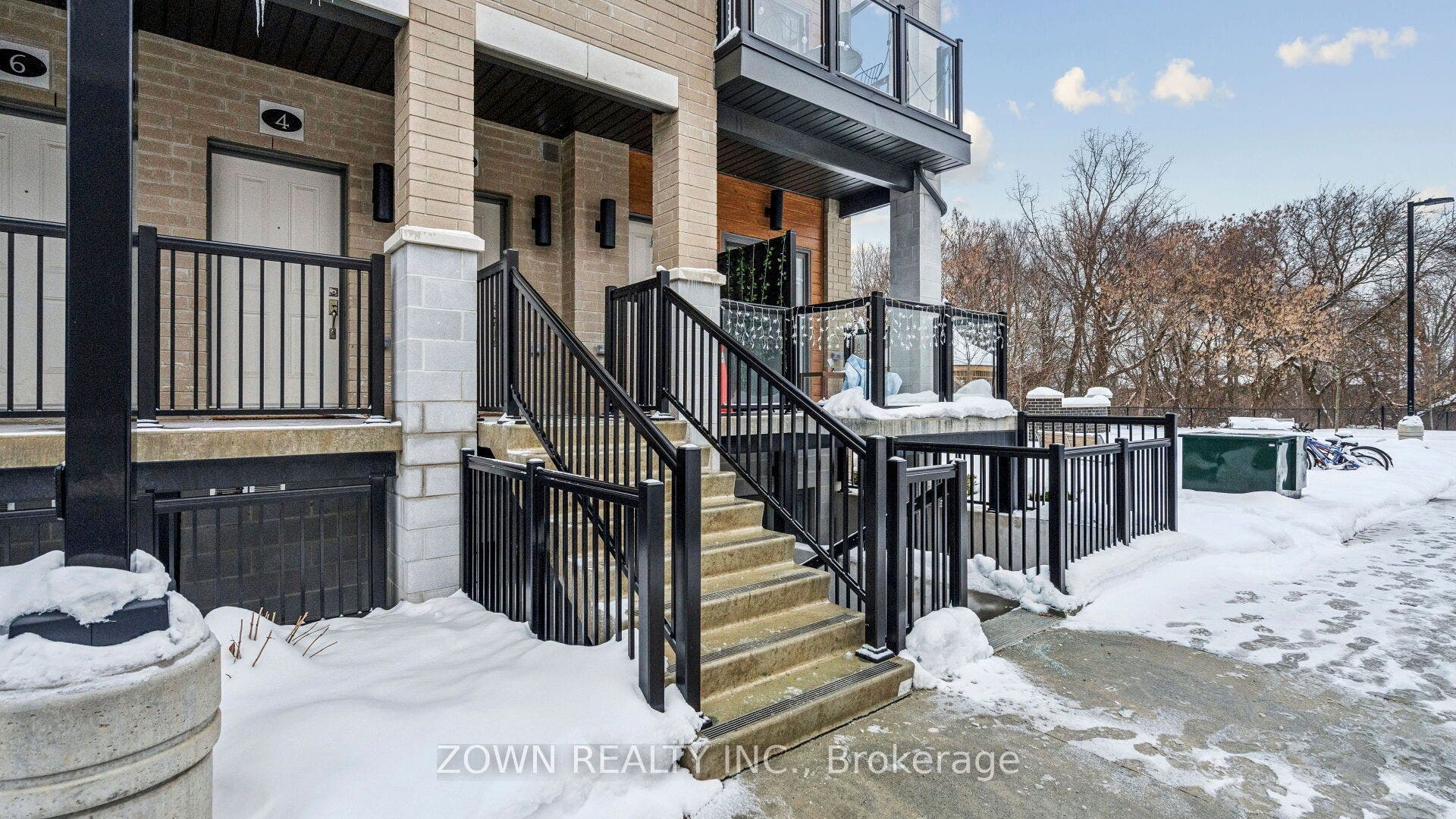 25 Isherwood Avenue, #A3, Cambridge, Waterloo ON N1R 0E2 25 Isherwood Avenue, #A3, Cambridge, Waterloo ON N1R 0E2