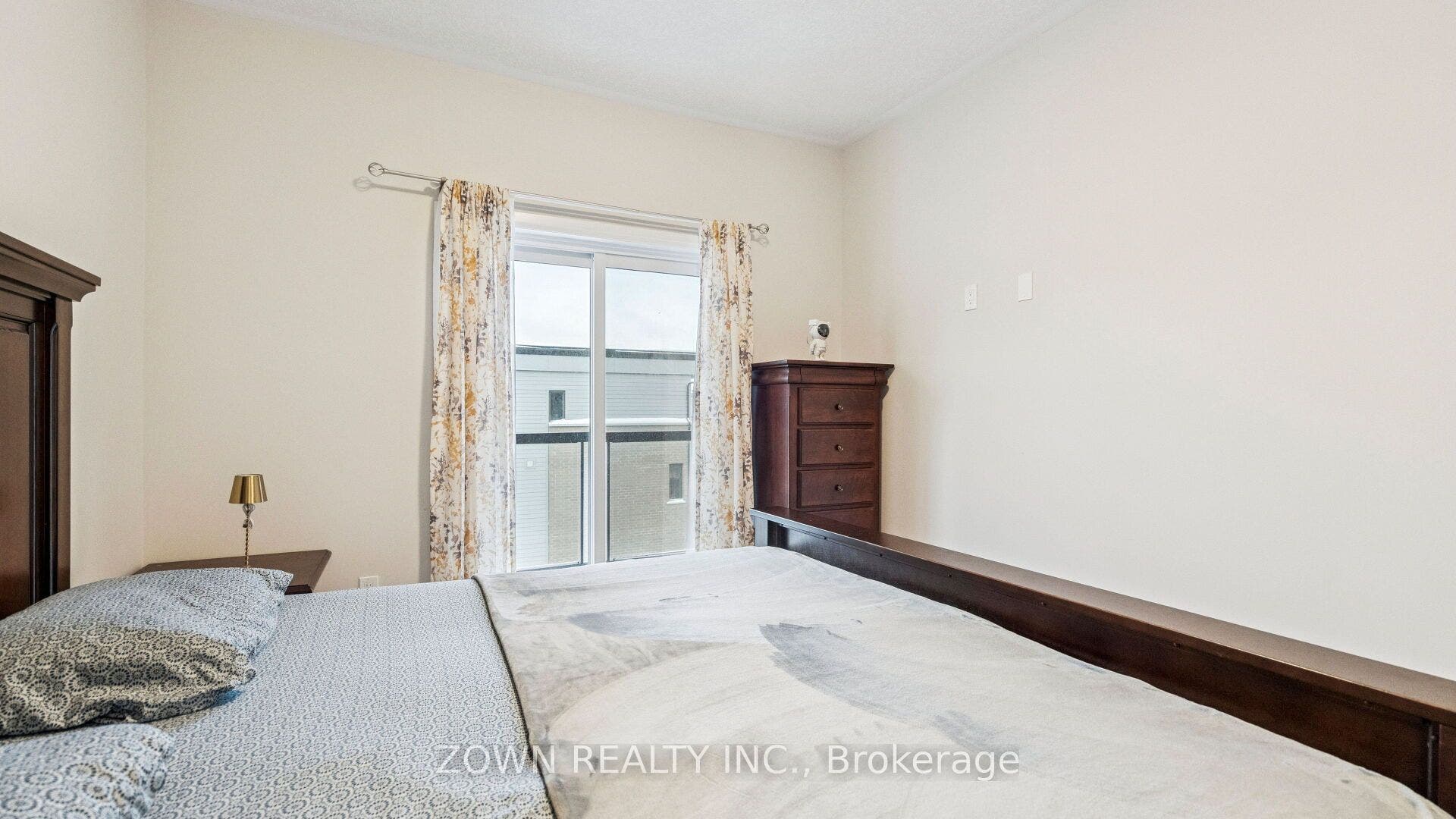 25 Isherwood Avenue, #A3, Cambridge, Waterloo ON N1R 0E2 25 Isherwood Avenue, #A3, Cambridge, Waterloo ON N1R 0E2