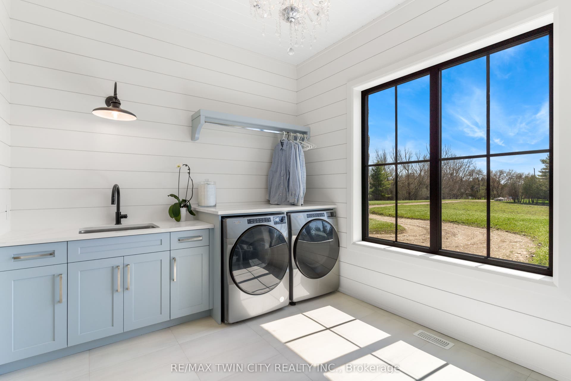 742 Country Squire Road, Waterloo, Waterloo ON N2J 4G8