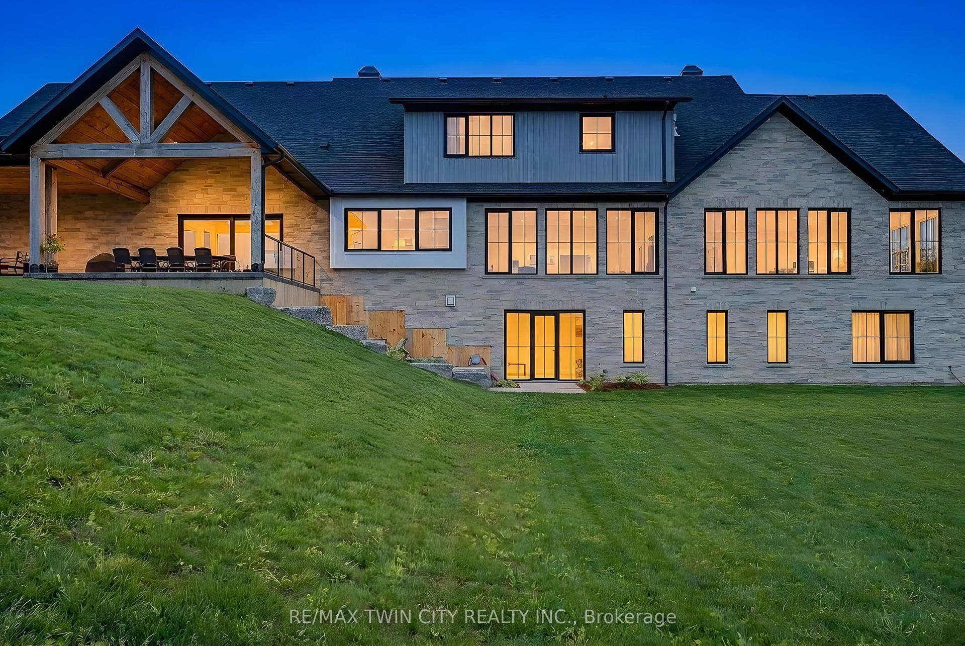 742 Country Squire Road, Waterloo, Waterloo ON N2J 4G8