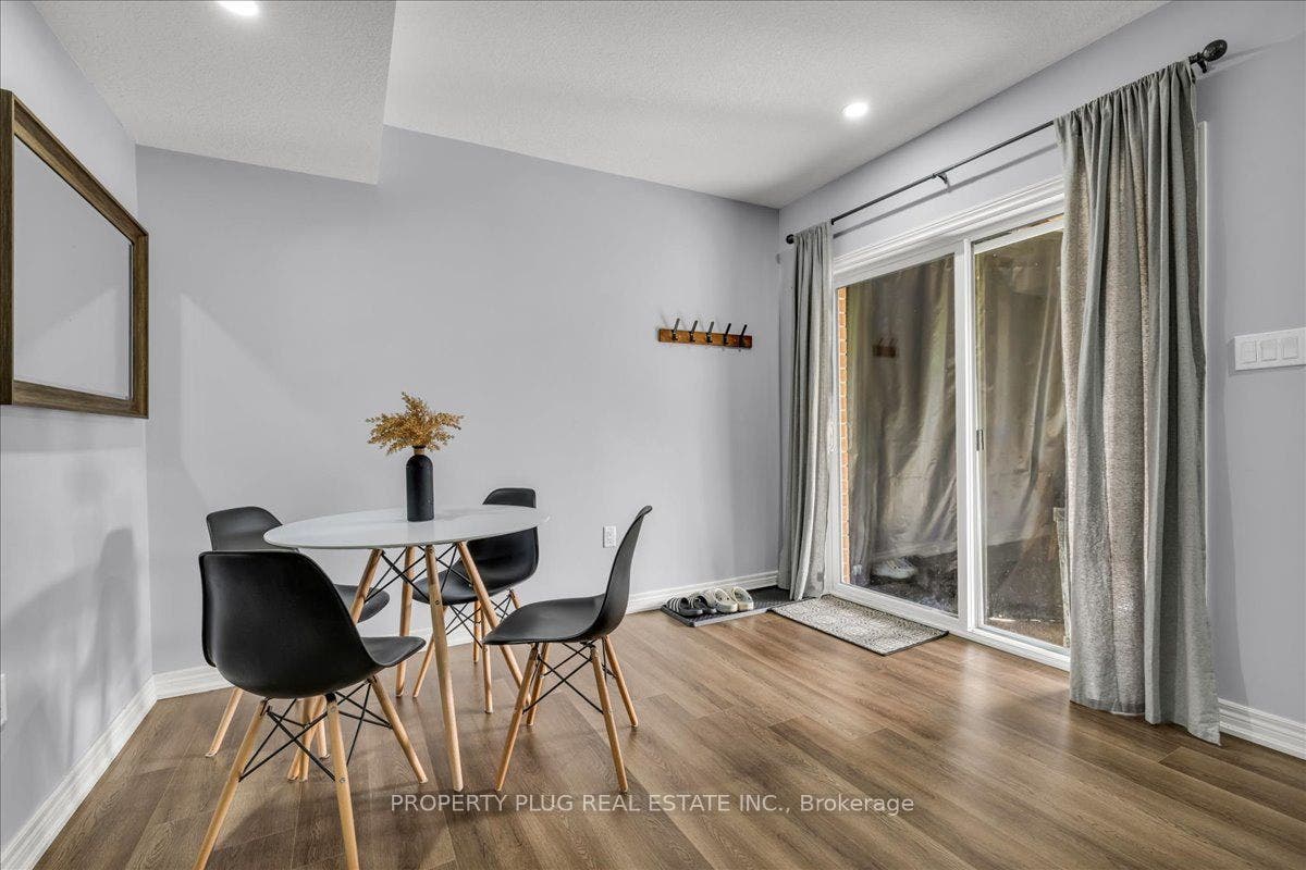97 Marshall Drive, Guelph, Wellington ON N1E 0K8 97 Marshall Drive, Guelph, Wellington ON N1E 0K8