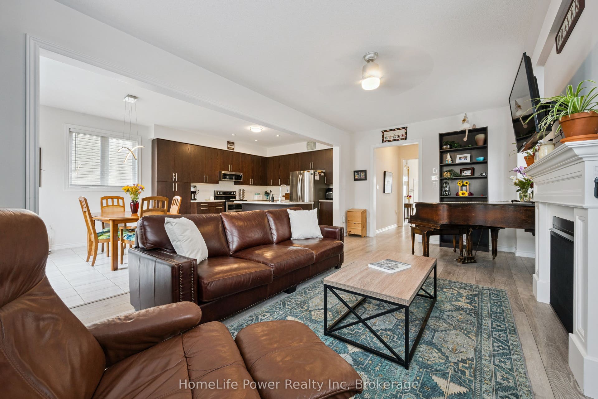 54 Elliot Avenue E, Centre Wellington, Wellington ON N1M 0G9 54 Elliot Avenue E, Centre Wellington, Wellington ON N1M 0G9