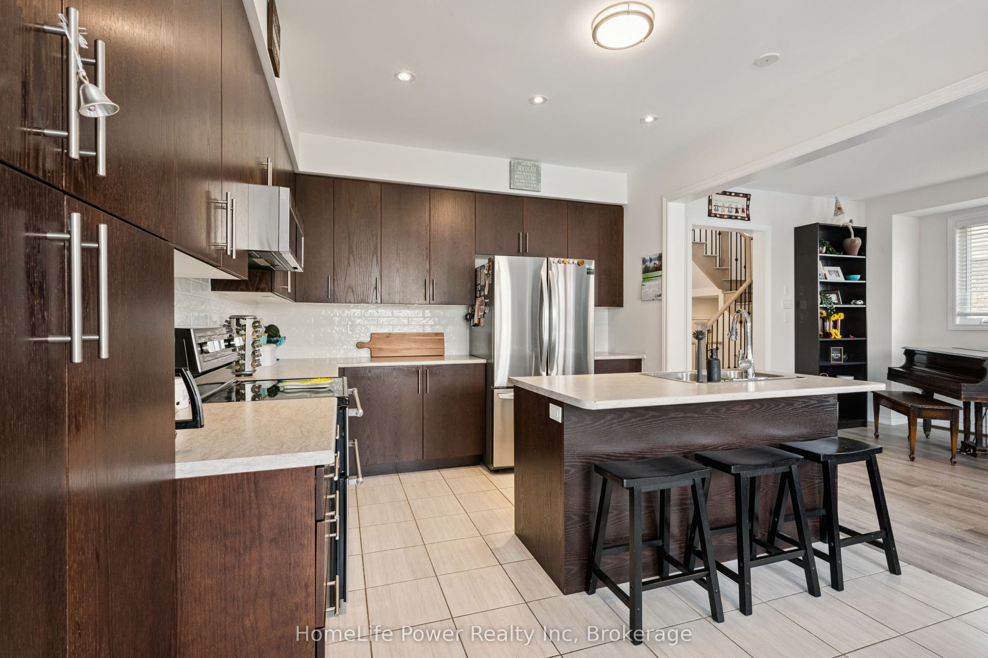 54 Elliot Avenue E, Centre Wellington, Wellington ON N1M 0G9 54 Elliot Avenue E, Centre Wellington, Wellington ON N1M 0G9