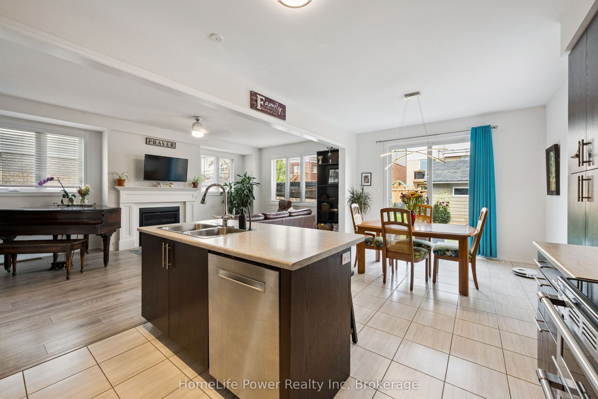 54 Elliot Avenue E, Centre Wellington, Wellington ON N1M 0G9 54 Elliot Avenue E, Centre Wellington, Wellington ON N1M 0G9